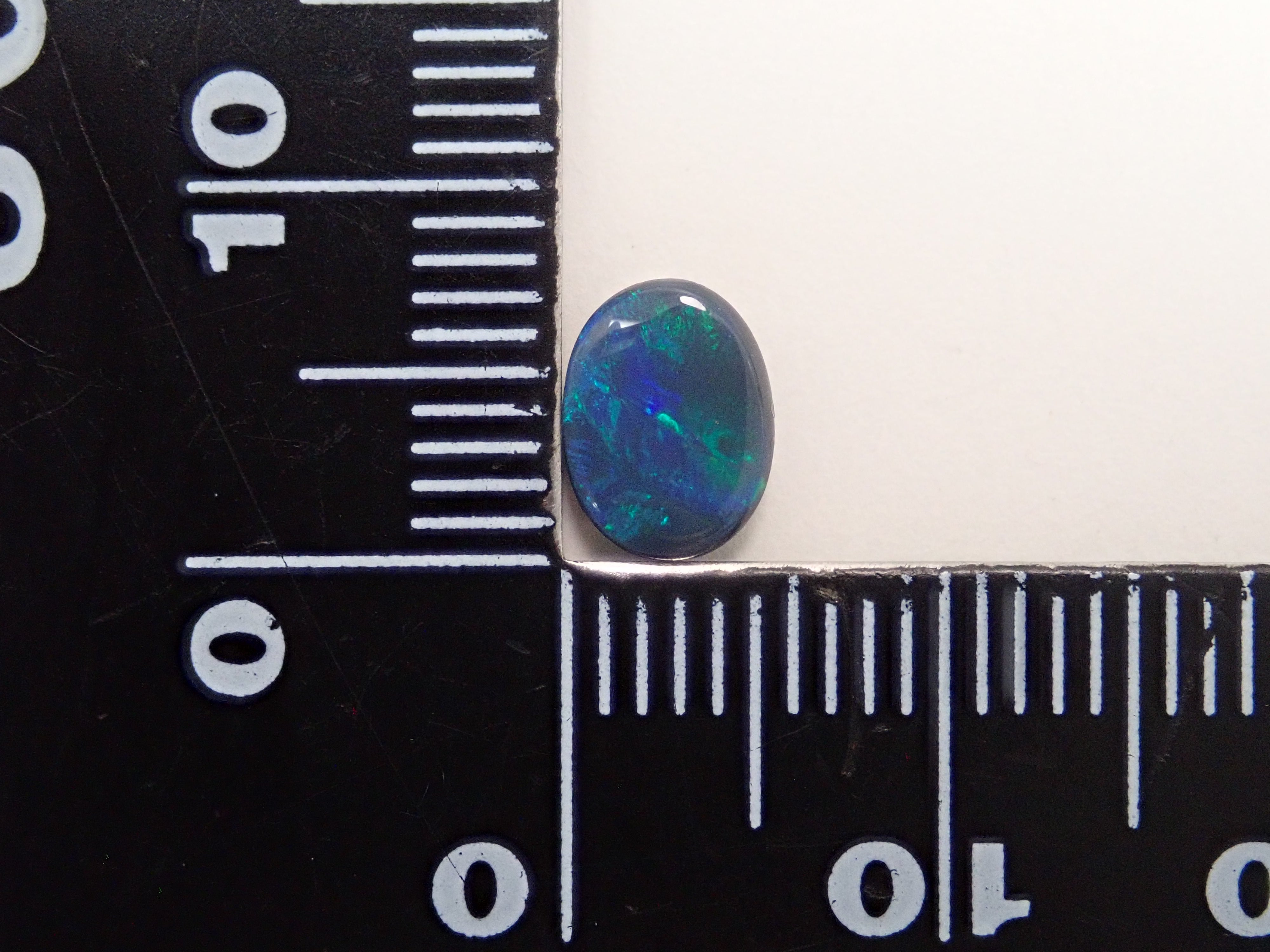 【12562532掲載】オーストラリア産ブラックオパール 0.605ctルース