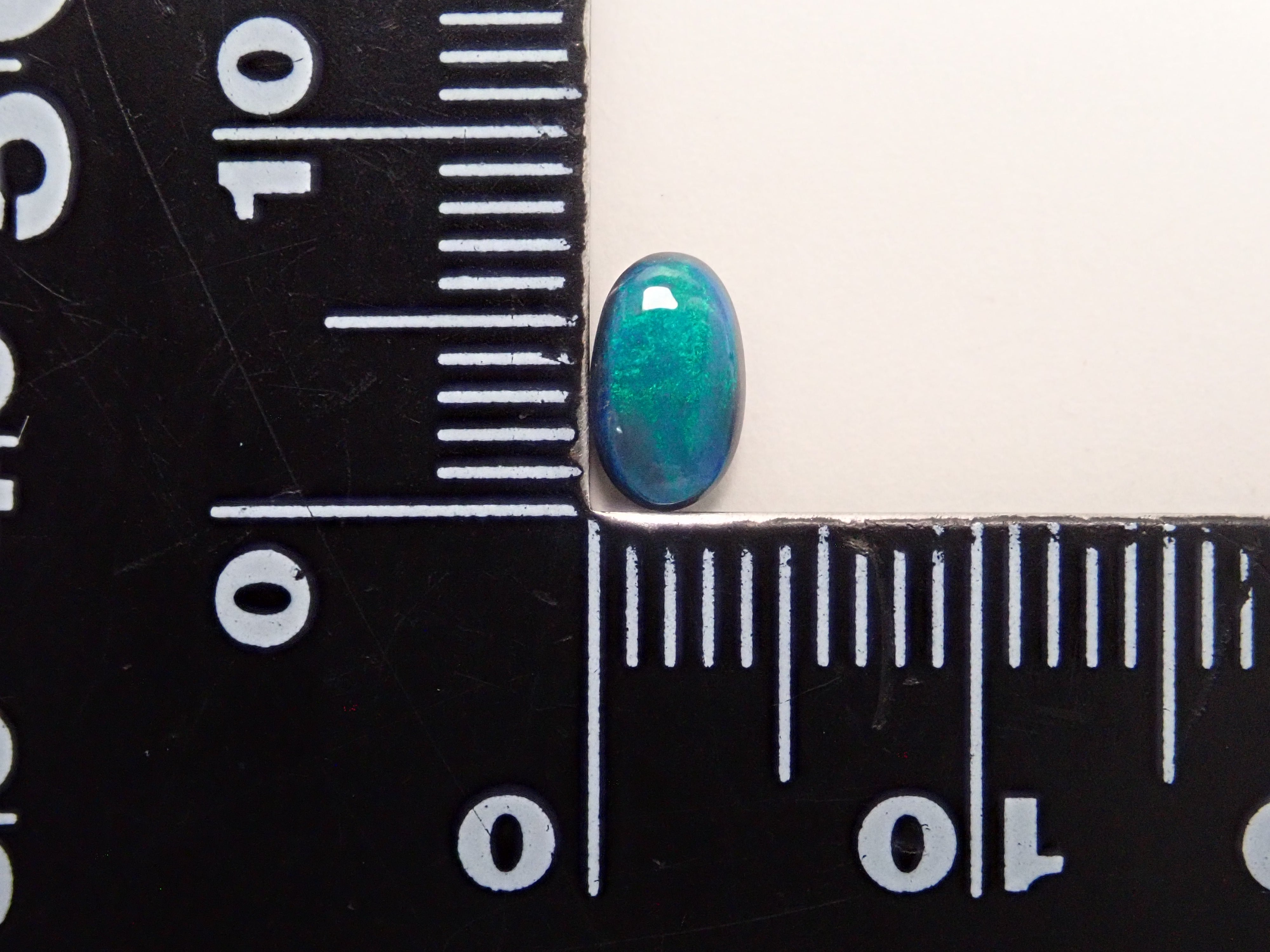 【12562533掲載】オーストラリア産ブラックオパール 0.427ctルース