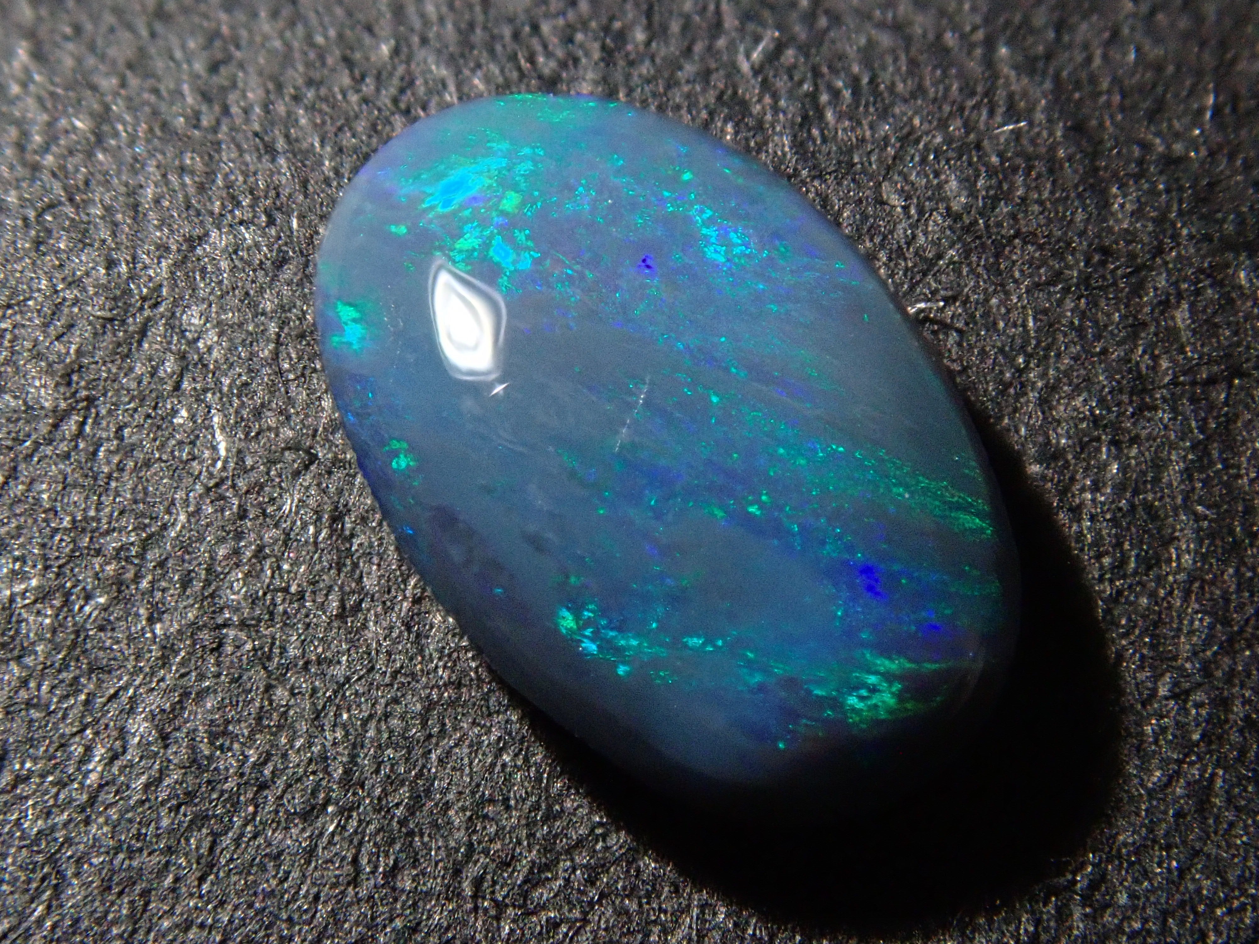 【12562534掲載】オーストラリア産ブラックオパール 0.387ctルース