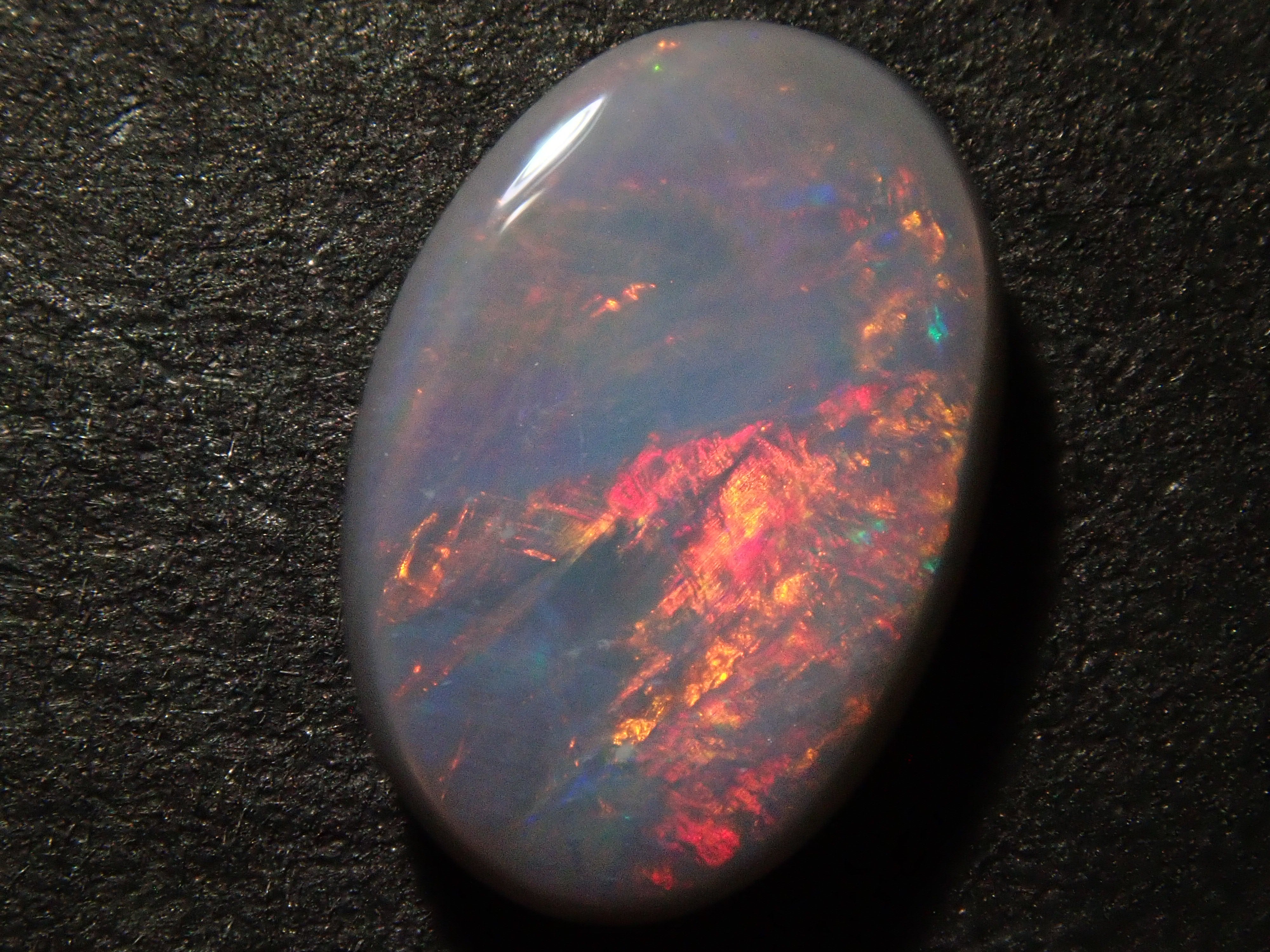 【12562525掲載】オーストラリア産ブラックオパール 0.956ctルース