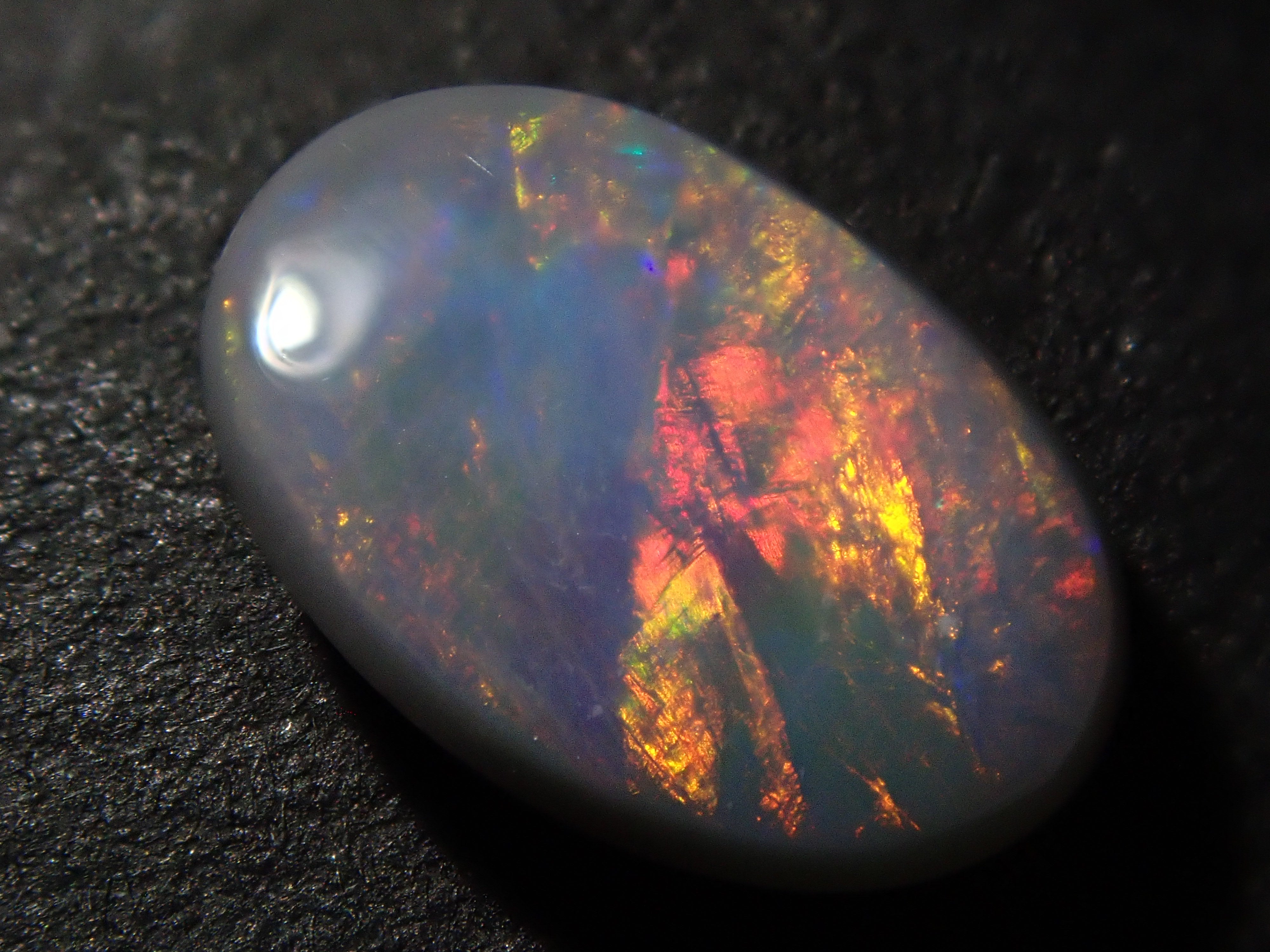 【12562525掲載】オーストラリア産ブラックオパール 0.956ctルース