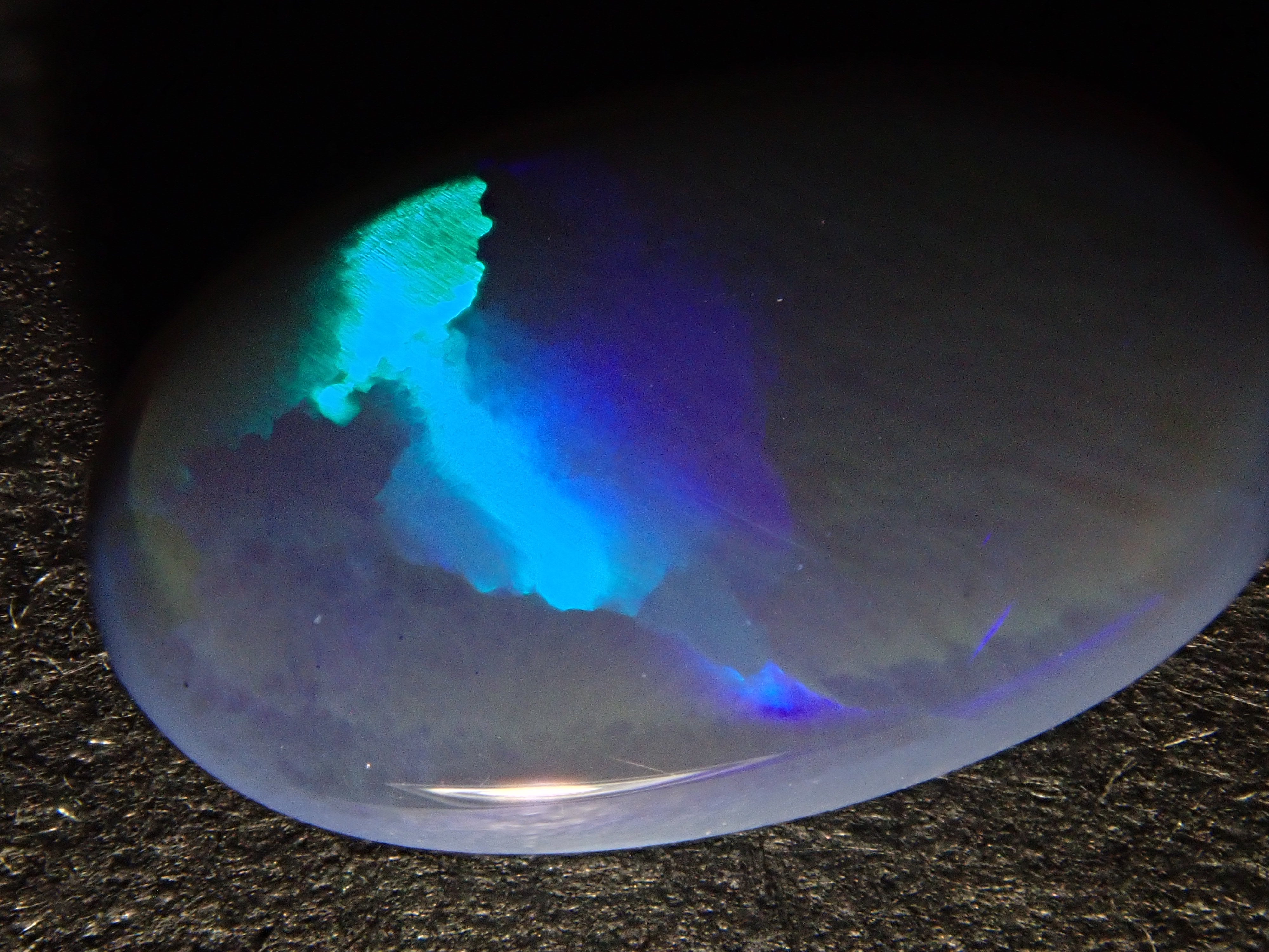 【12562528掲載】オーストラリア産ブラックオパール 1.539ctルース