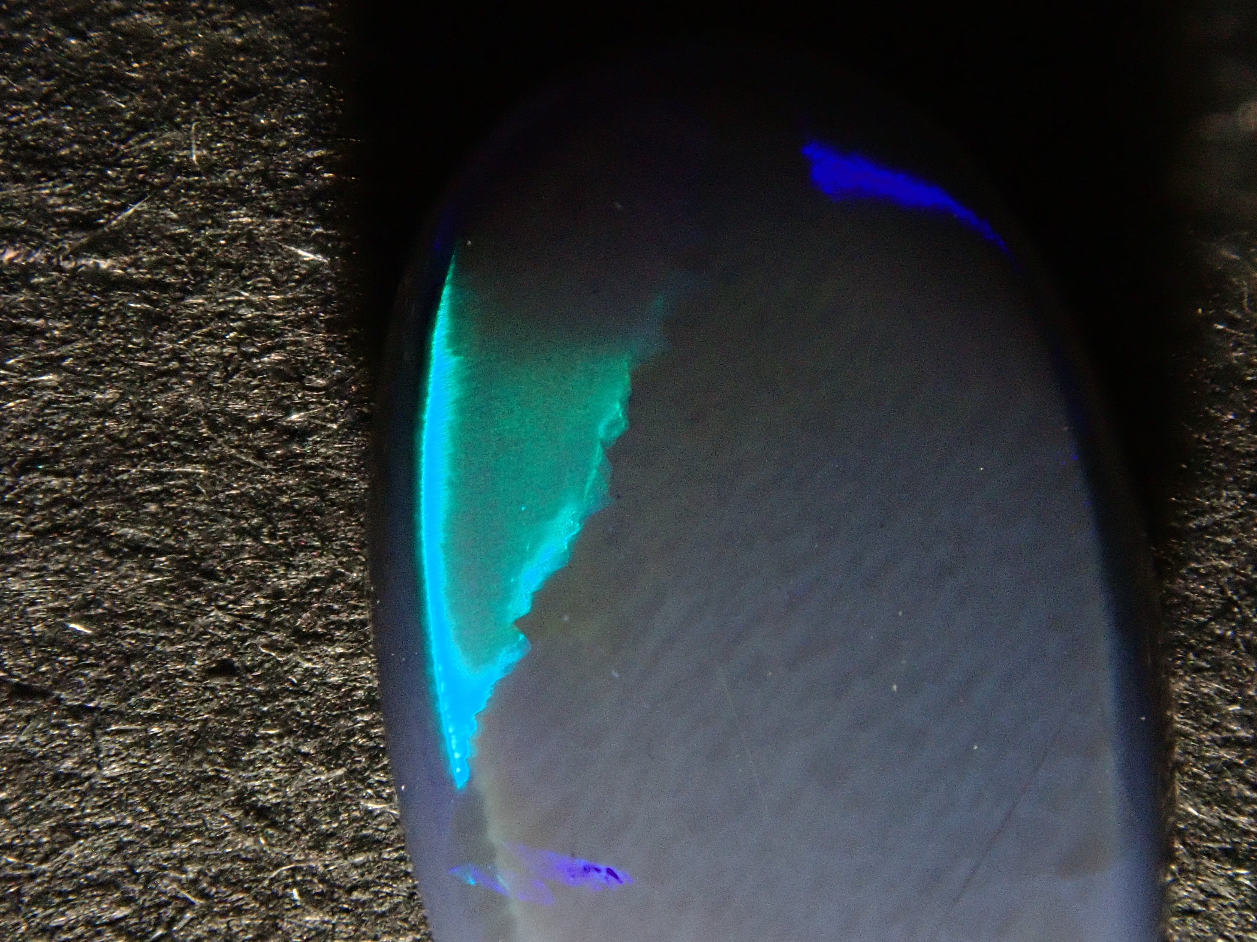 【12562528掲載】オーストラリア産ブラックオパール 1.539ctルース