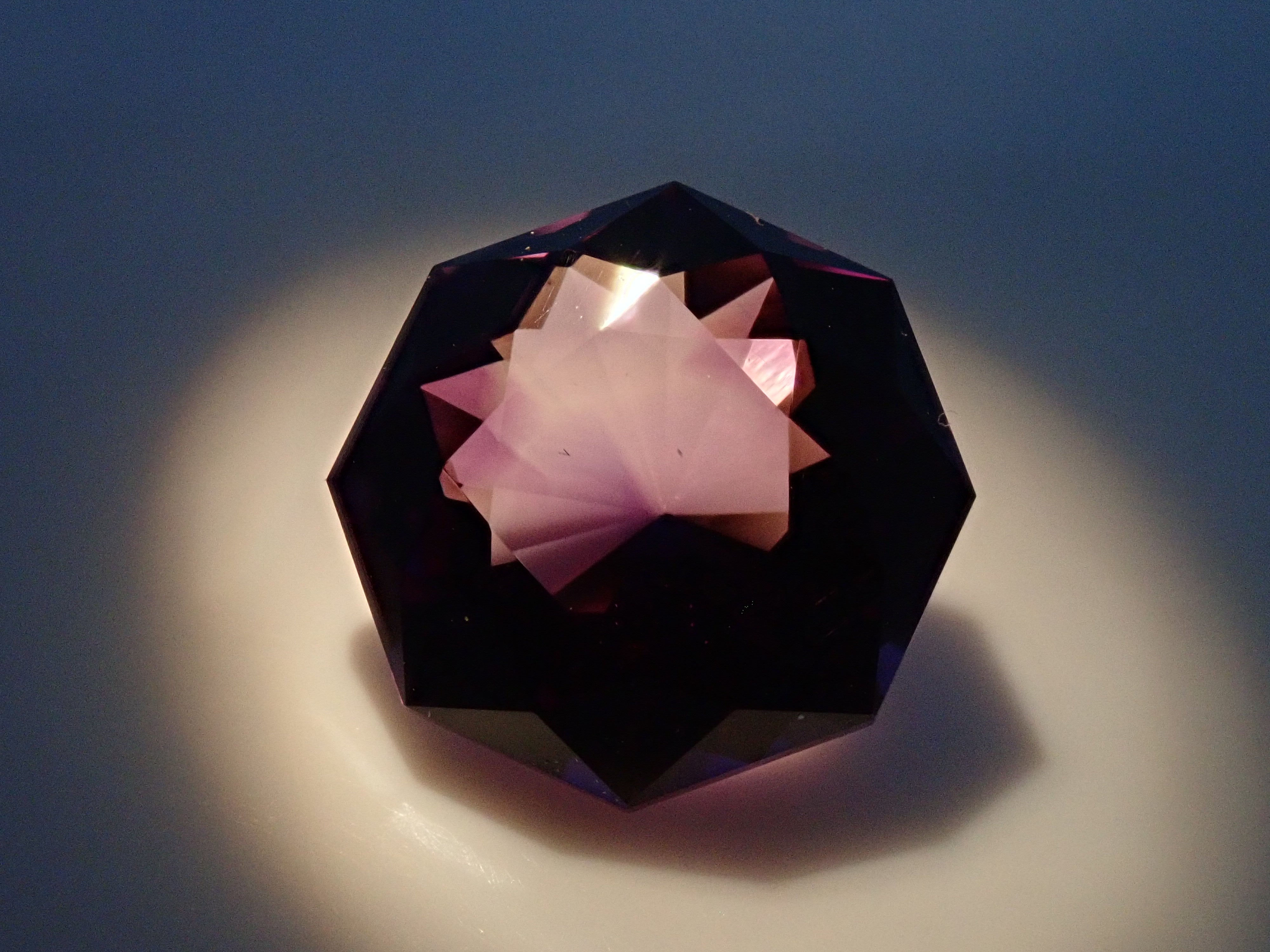 【12562113掲載】カラーシフトアメジスト 3.128ctルース