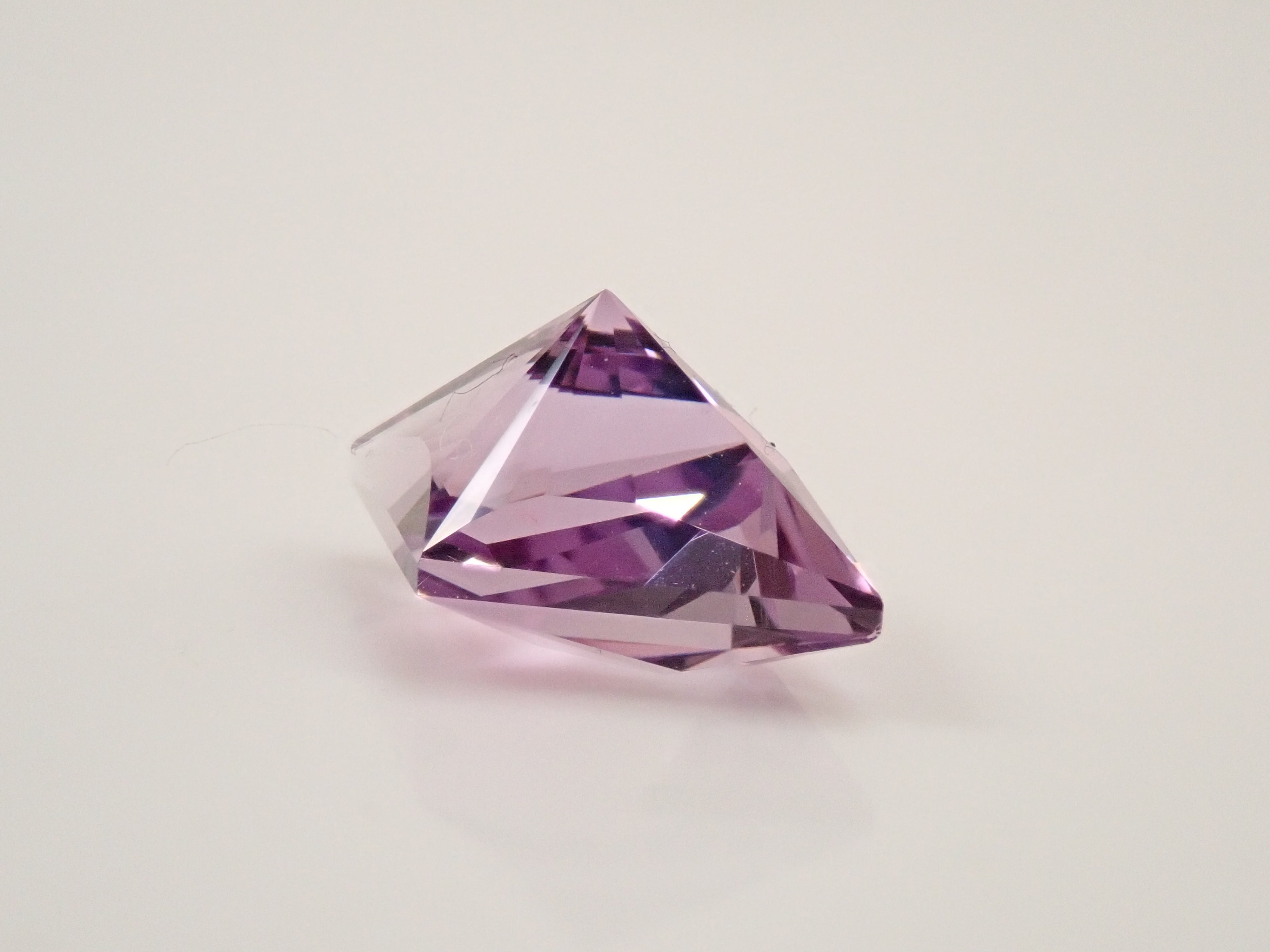 【12562115掲載】ピンクアメジスト 2.545ctルース
