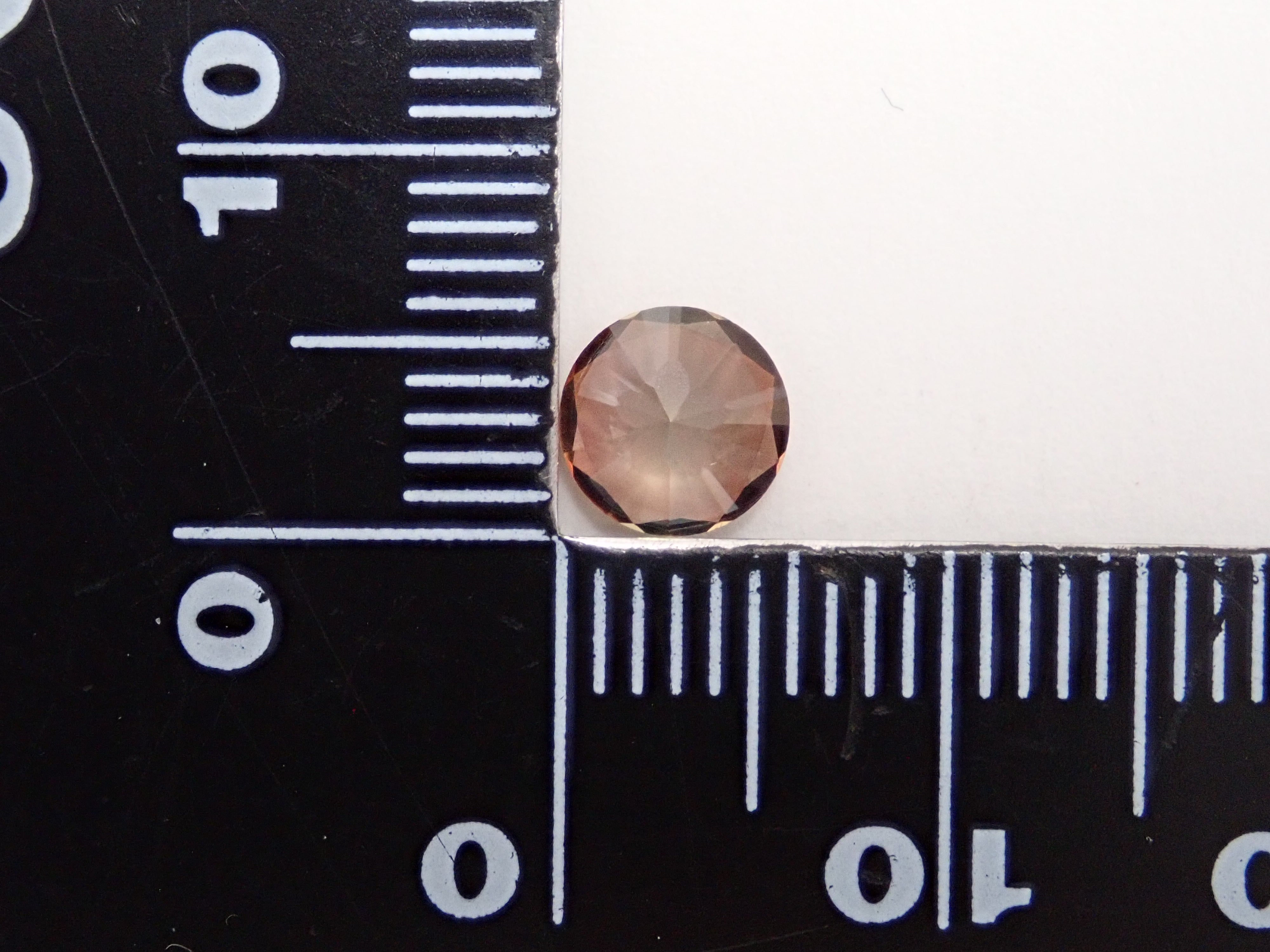 【さくらインカット】スペイン産アンダリュサイト 6.0mm/0.700ct《コラボ》ルース
