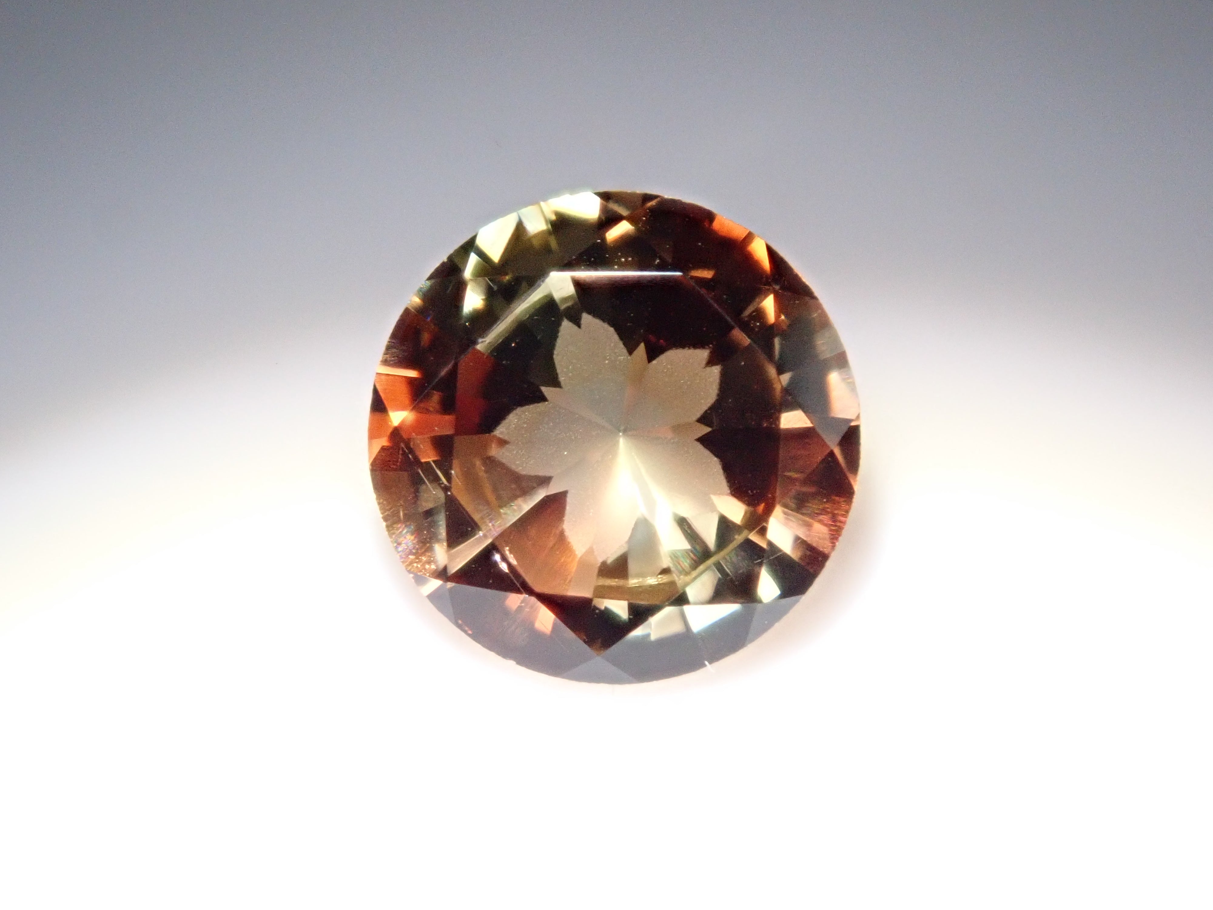 【さくらインカット】スペイン産アンダリュサイト 6.0mm/0.700ct《コラボ》ルース