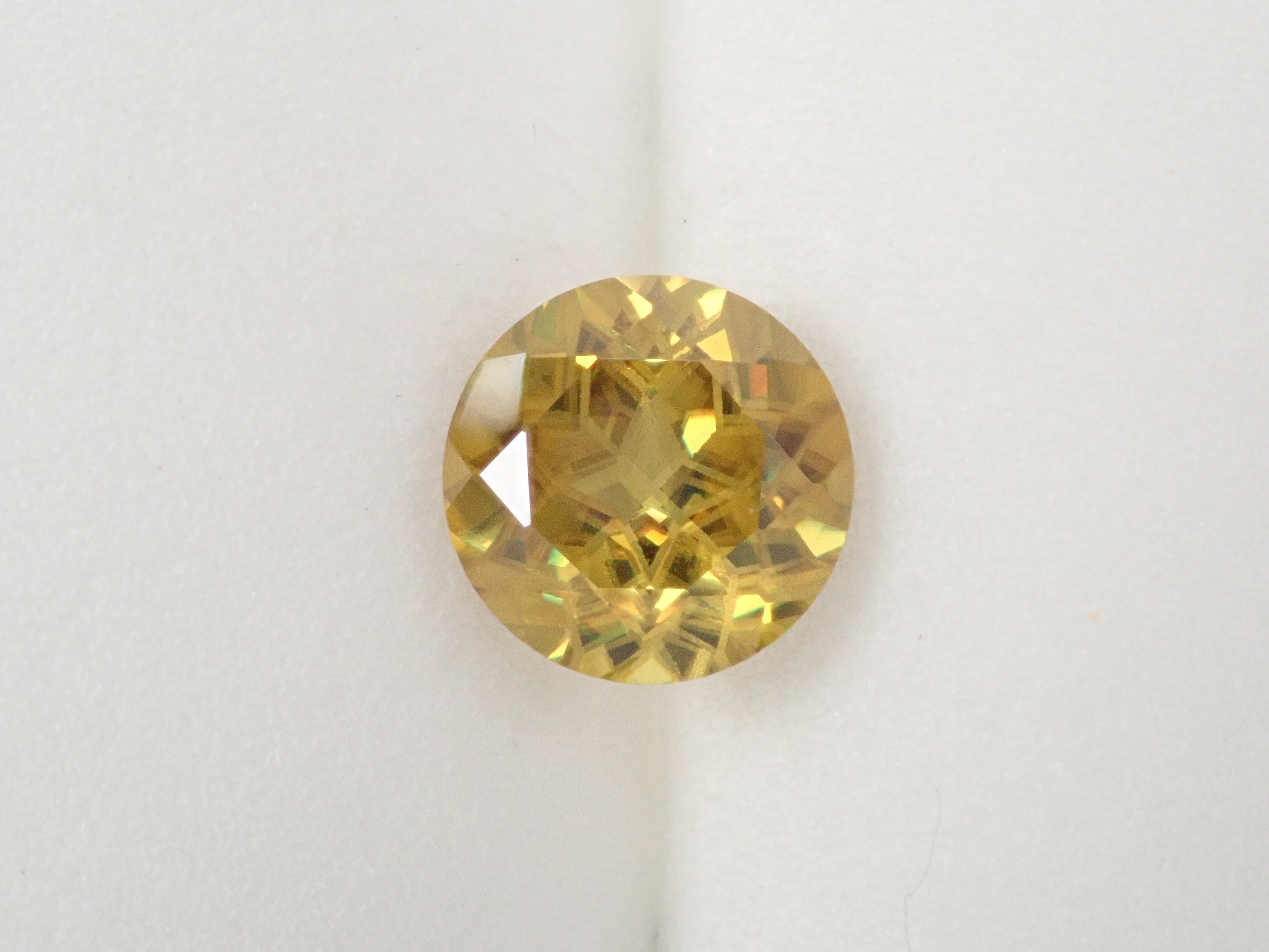 【ダンデライオンカット】スフェーン 7.0mm/1.412ct《コラボ》ルース