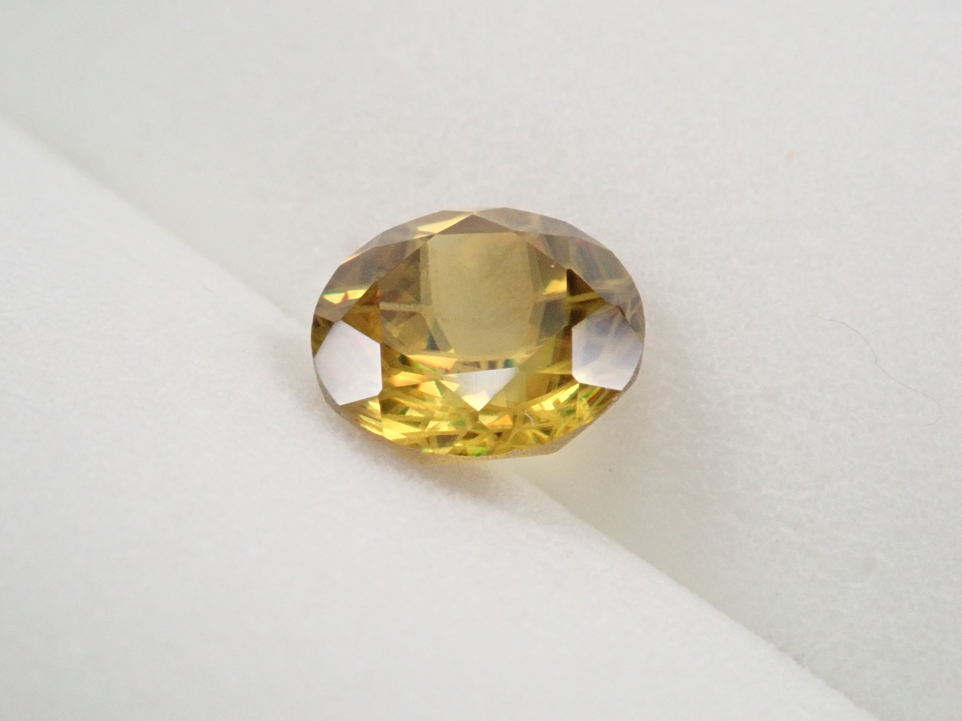 【ダンデライオンカット】スフェーン 7.0mm/1.412ct《コラボ》ルース