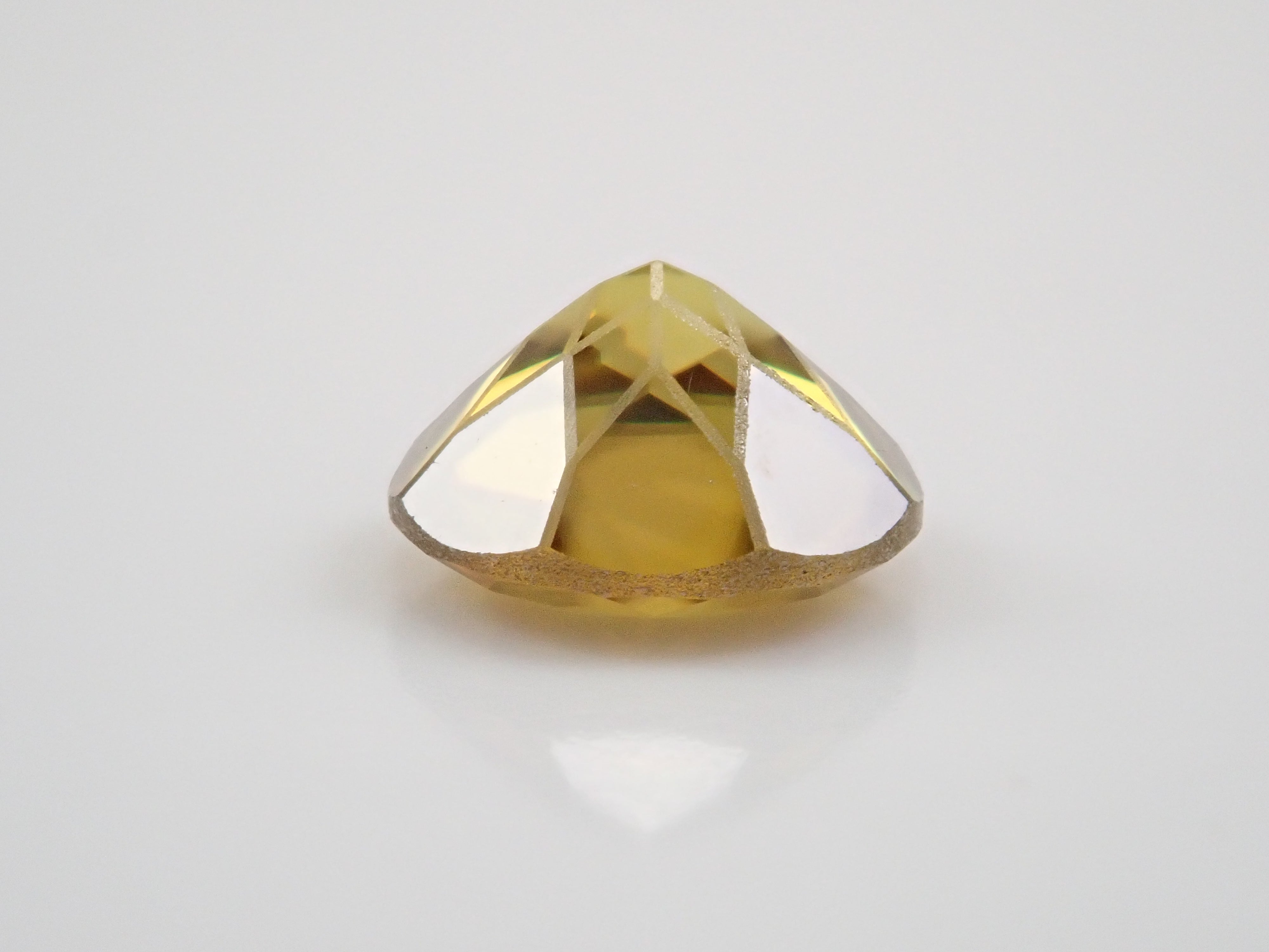 【ダンデライオンカット】スフェーン 7.0mm/1.412ct《コラボ》ルース