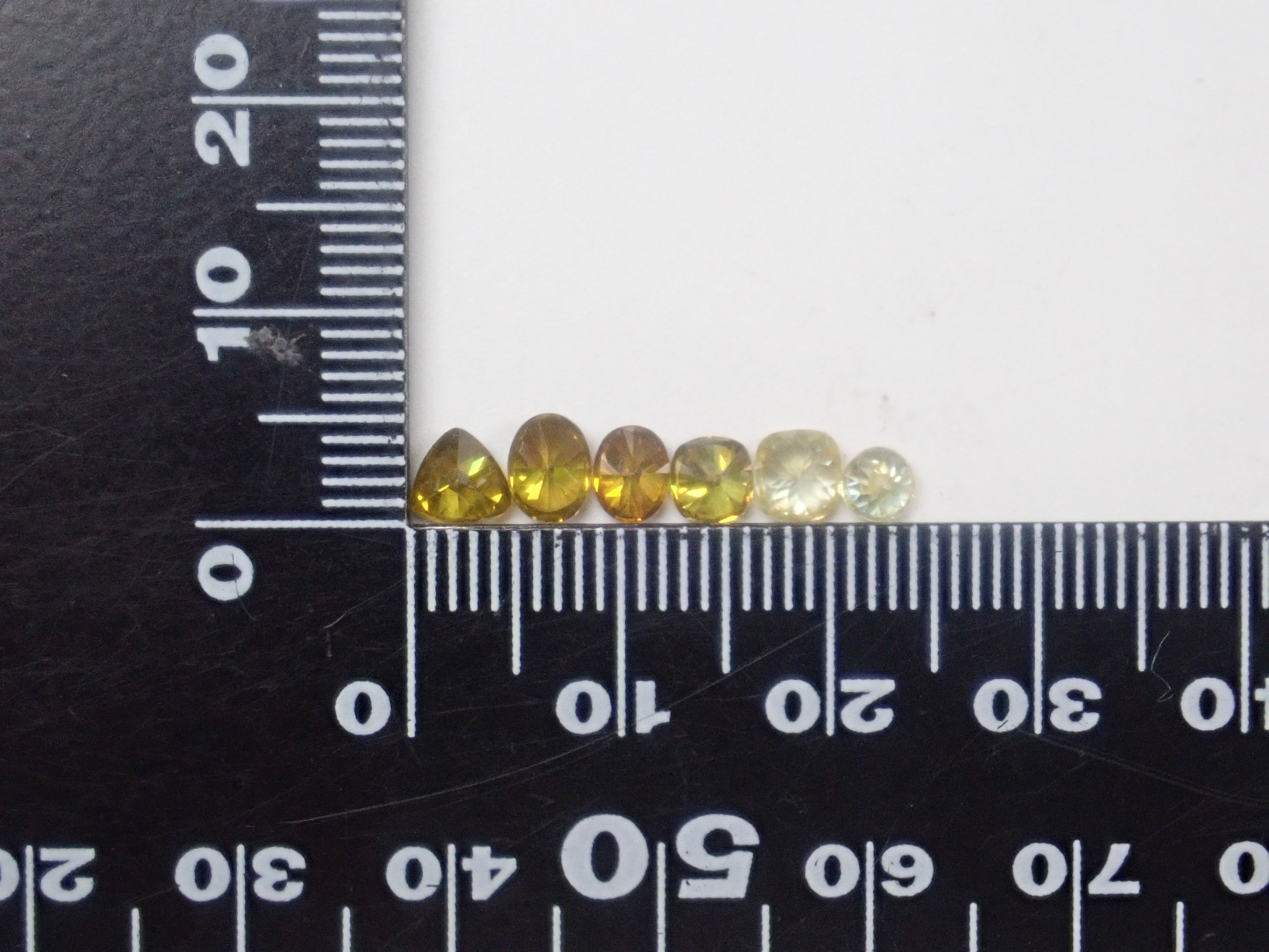 【3/29 22時販売】《限定20石》スペイン産スファレライト1石ルース(平均0.50ct)《複数購入割引有》