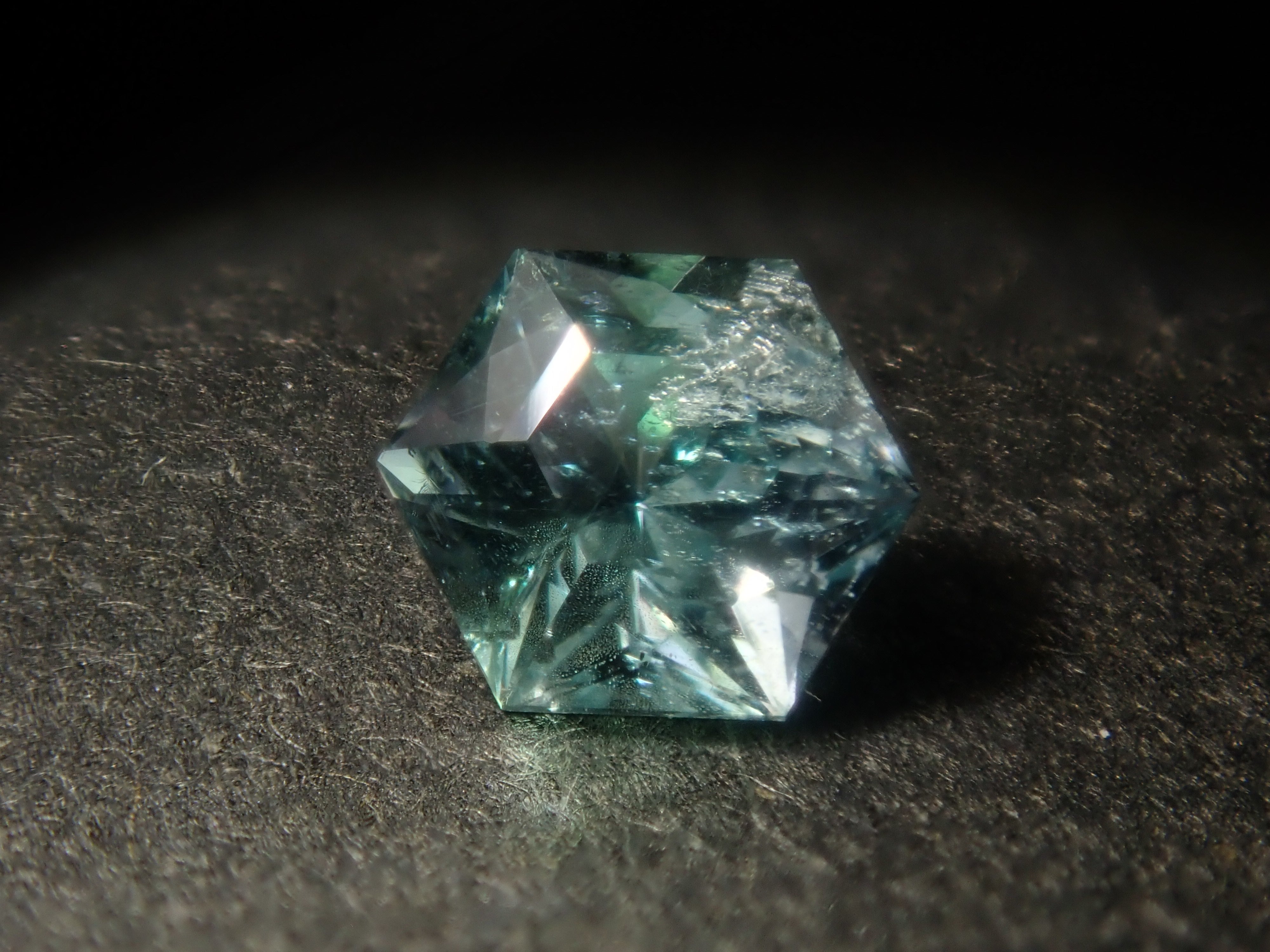 《Limited to 15 Stones》Cordierite-Inclusive Cordierite Spinel Gacha, Equivalent to 59,800 Yen 《Bulk Purchase Discount Available》