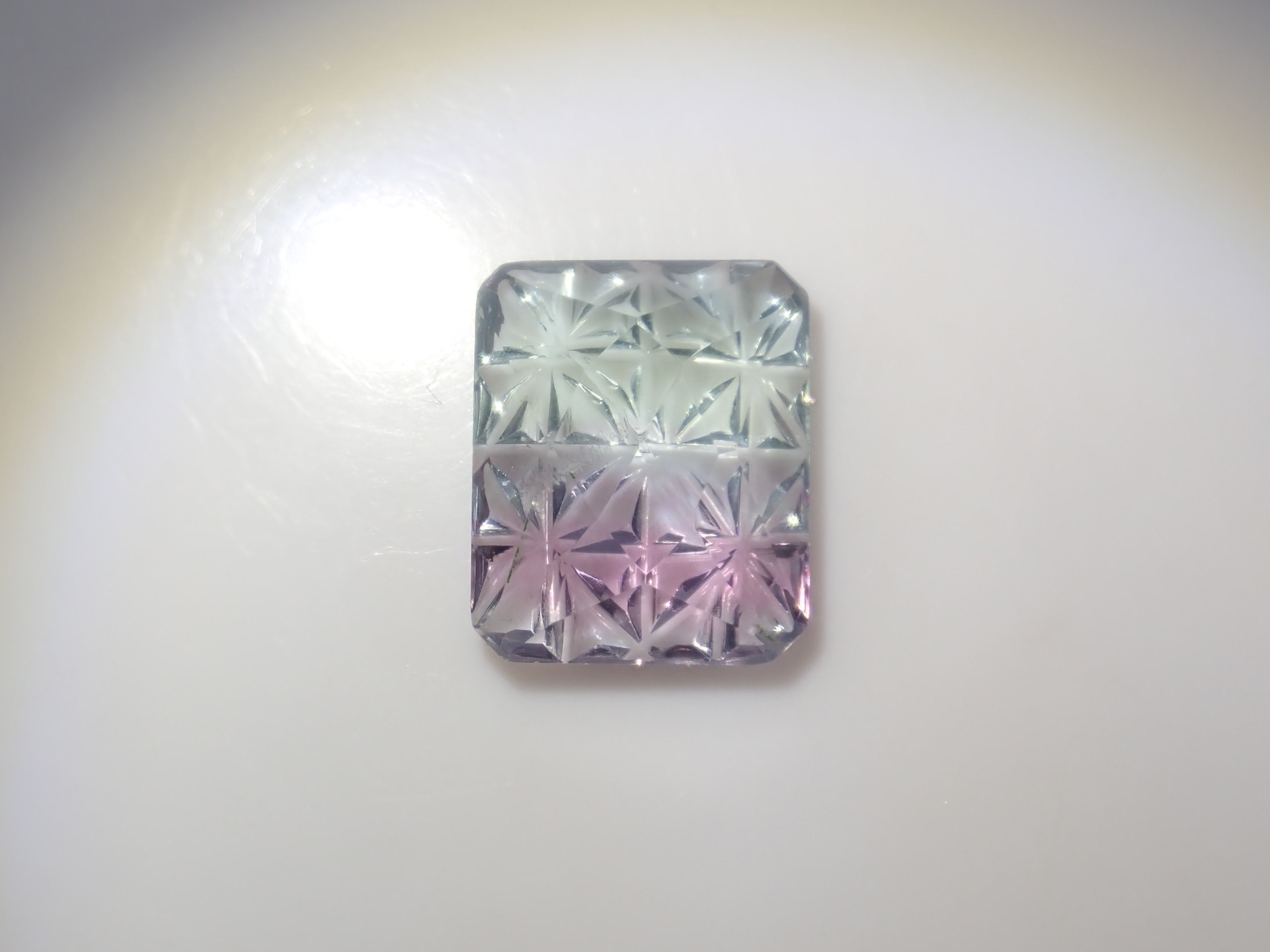 《Limited to 15 Stones》Fluorite Gacha including 2 Koshu-Kiseki-Kiriko stones (normally 49,800 yen) with 1 CC fluorite stone as a bonus《Multiple Purchase Discount Available》