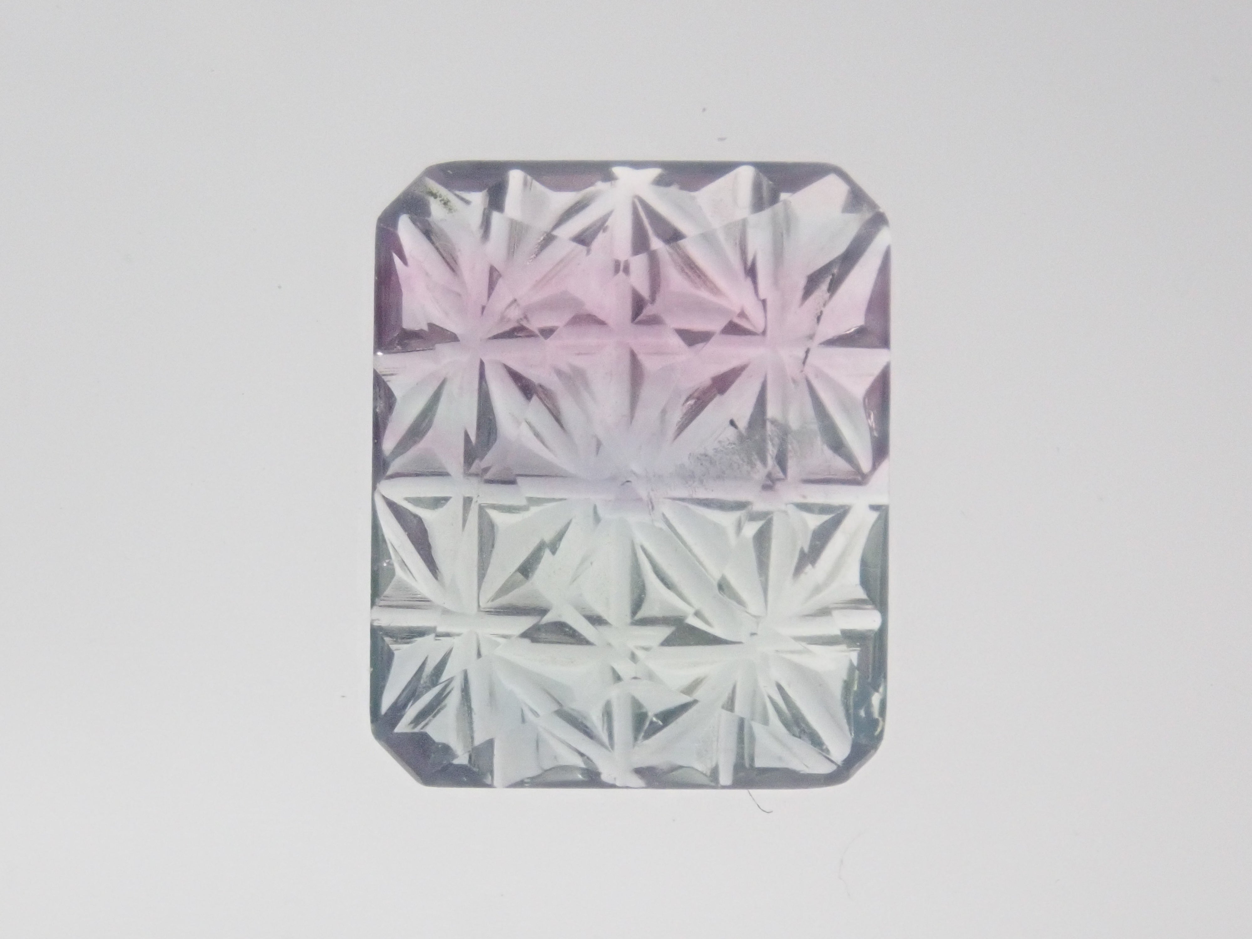 《Limited to 15 Stones》Fluorite Gacha including 2 Koshu-Kiseki-Kiriko stones (normally 49,800 yen) with 1 CC fluorite stone as a bonus《Multiple Purchase Discount Available》
