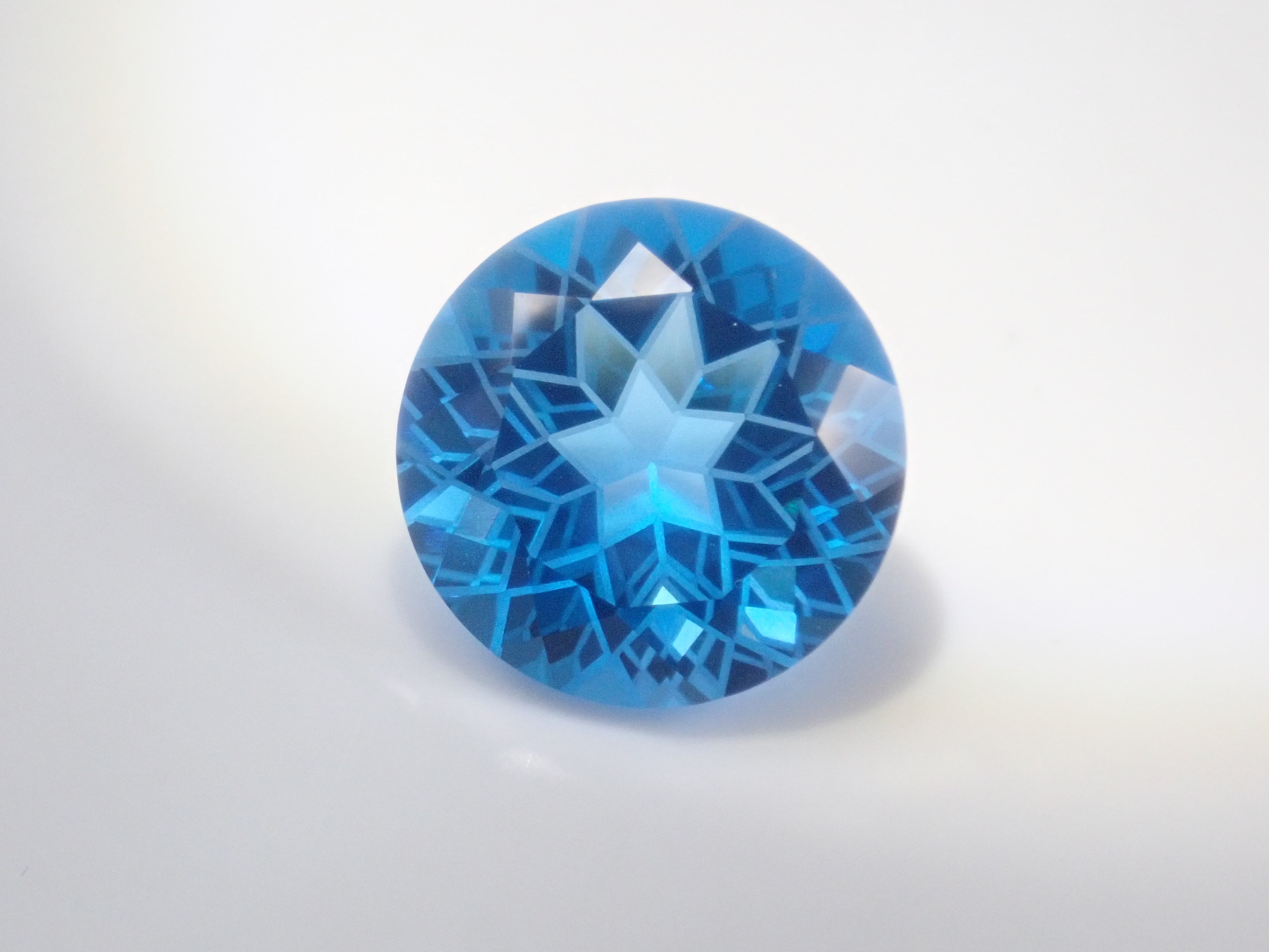 【3/29 22時販売】《限定11石》通常55,800円のダンデライオンカット15mmや&カメリアカット19mm含むビッグジェムガチャ💎《複数購入割引有》