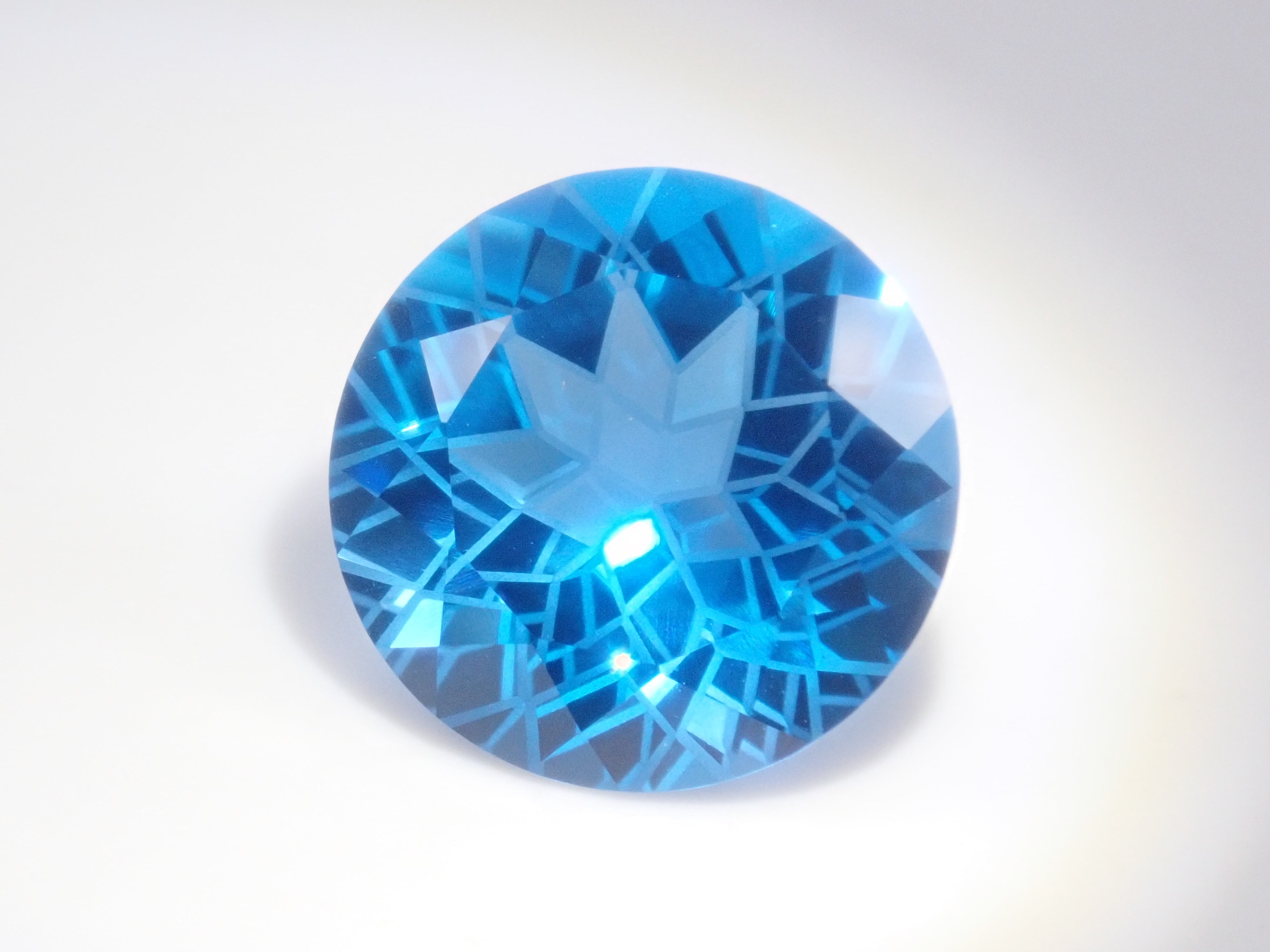 【3/29 22時販売】《限定11石》通常55,800円のダンデライオンカット15mmや&カメリアカット19mm含むビッグジェムガチャ💎《複数購入割引有》