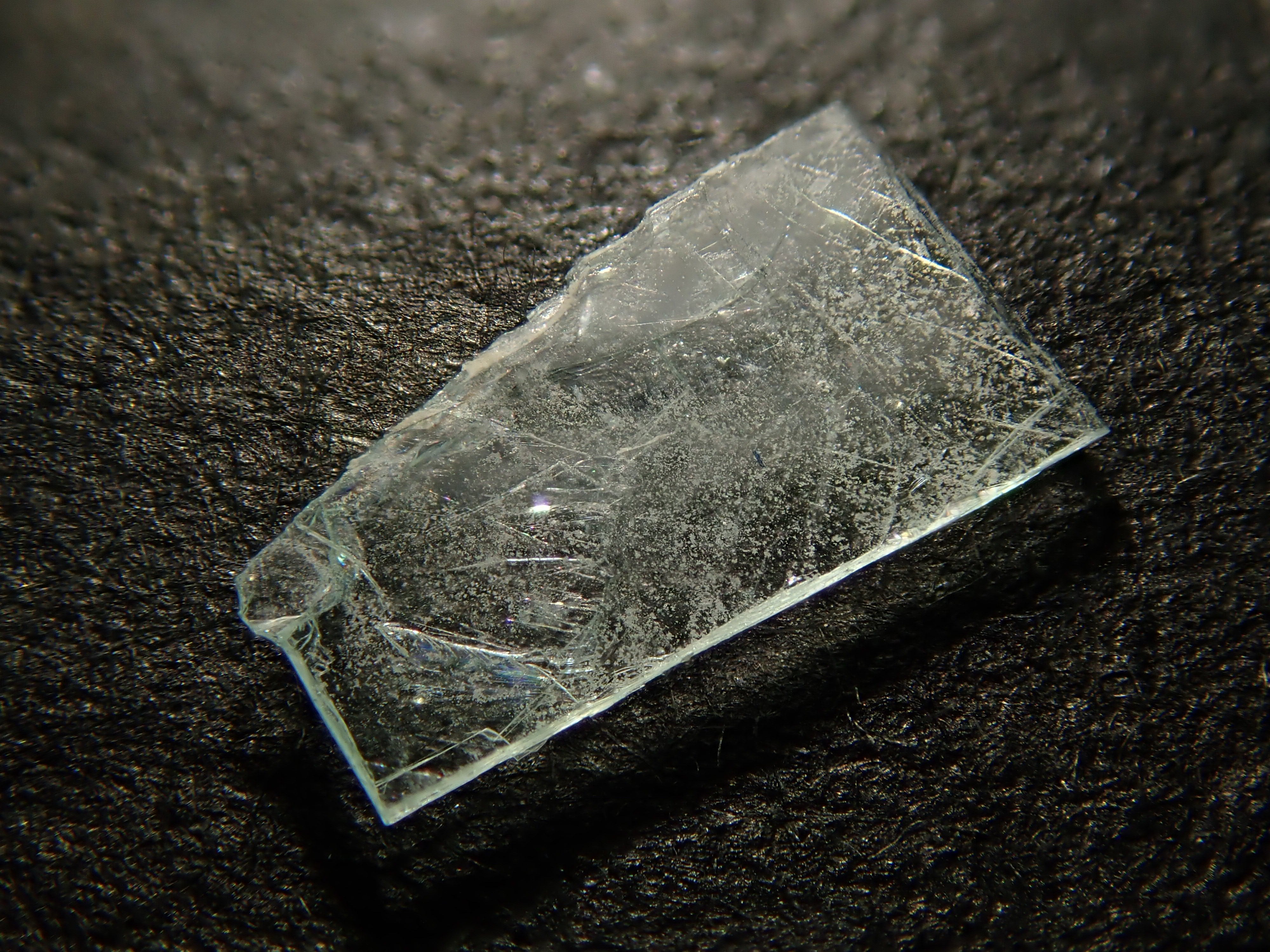 【12558592掲載】ボリビア産フォスフォフィライト 0.067ctルース