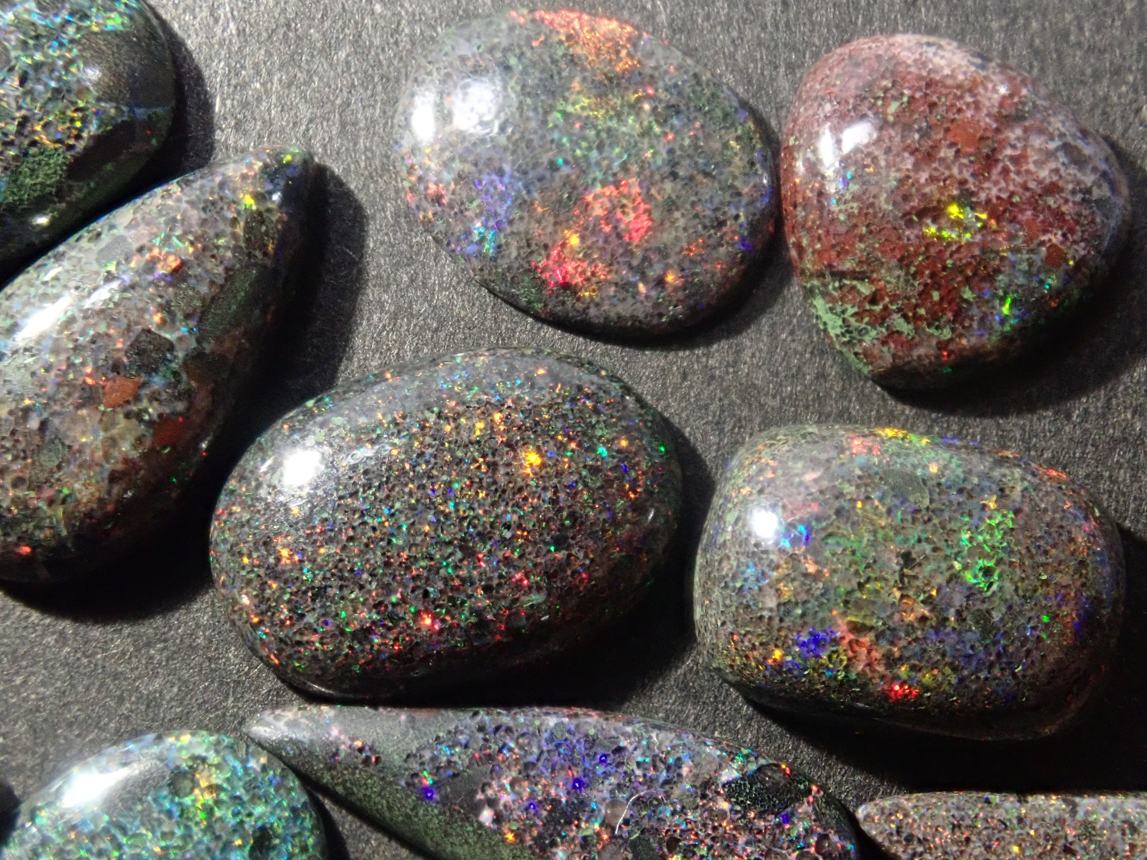 【3/28 22時販売】《ツーソン新着・限定28石》オーストラリア・アンダムーカ産ブラックマトリクスオパール(炭化処理)1石ルース《複数購入割引有》