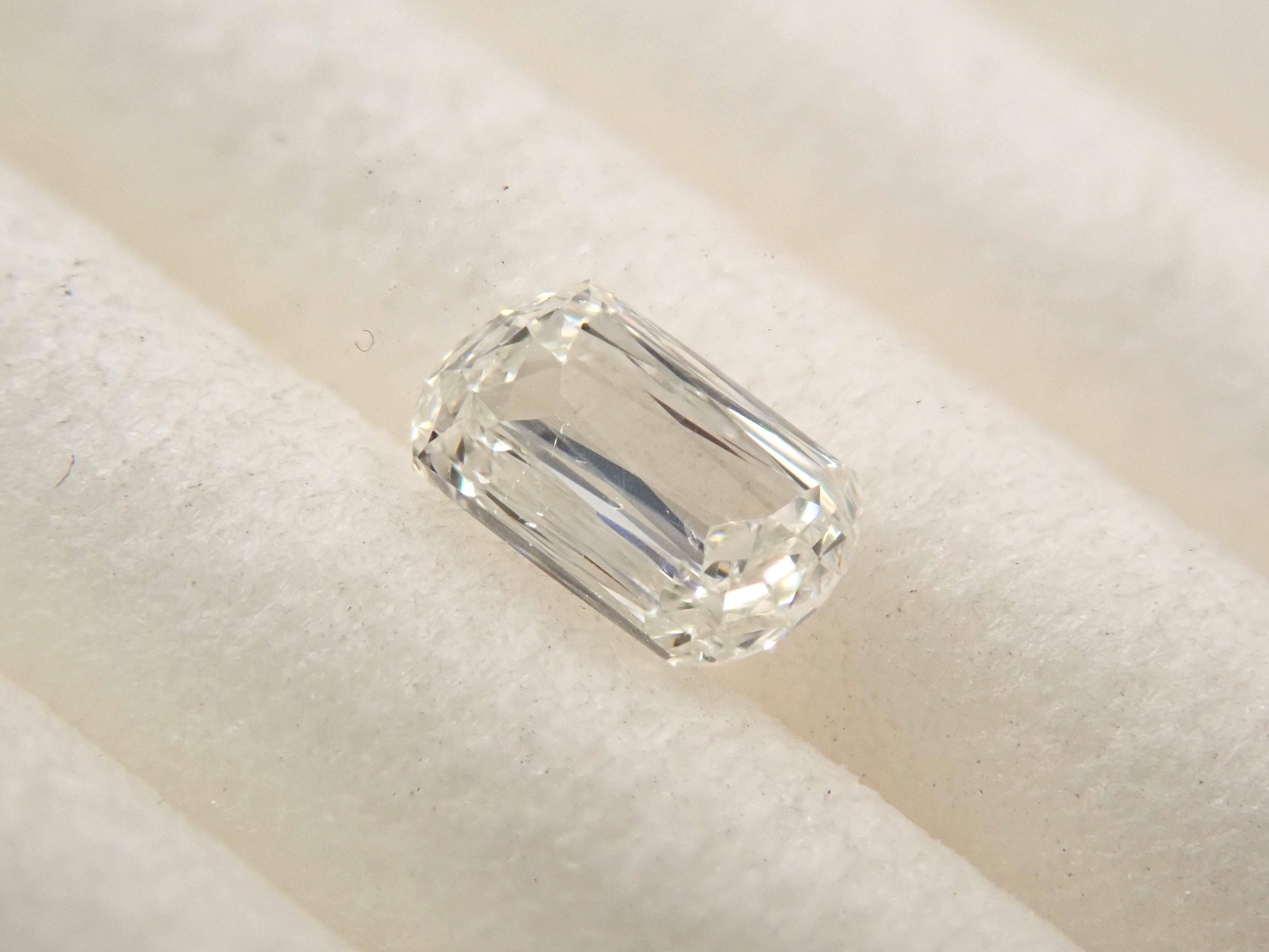 【32501804掲載】ダイヤモンド 0.185ctルース(I, SI1)