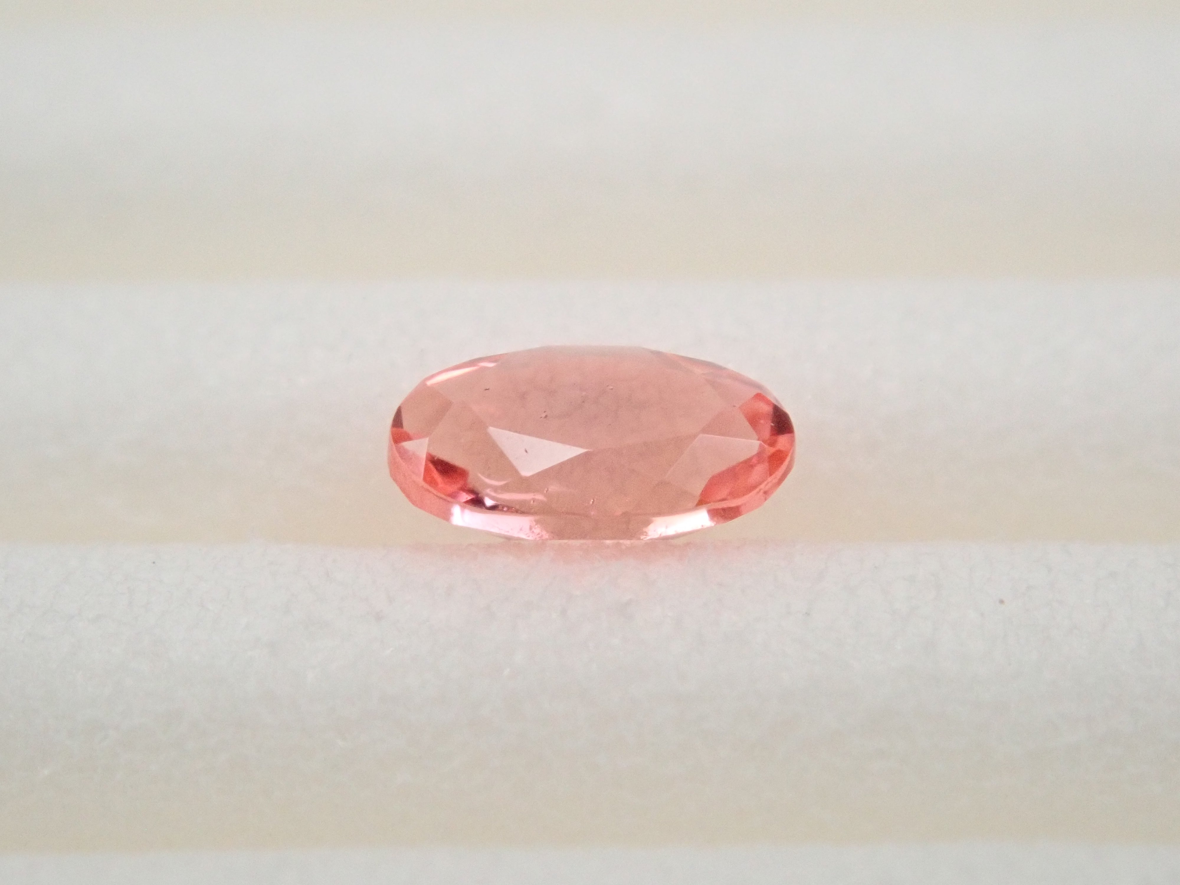 【12558576掲載】パキスタン産ヴェイリネナイト 0.150ctルース