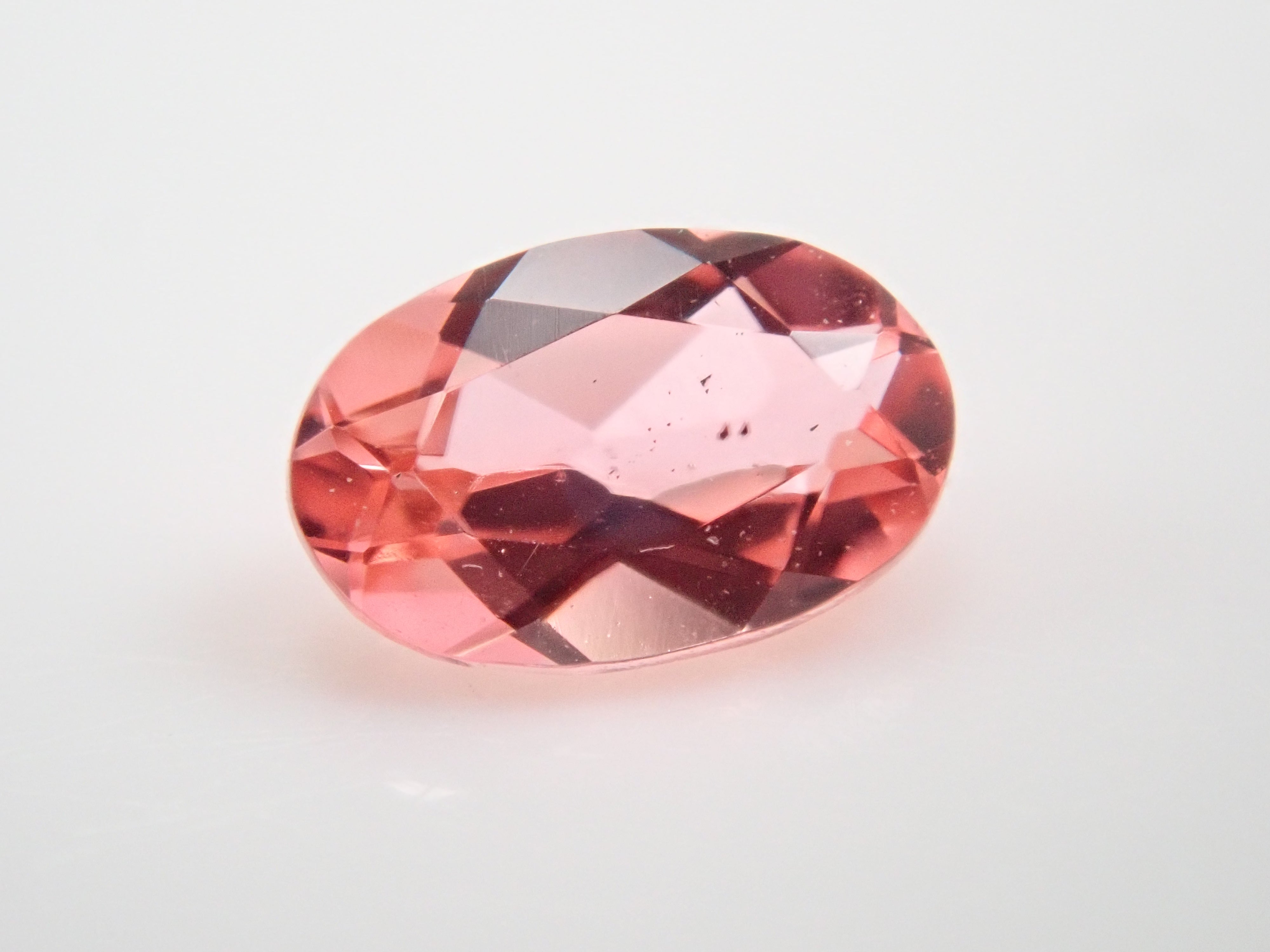 【12558576掲載】パキスタン産ヴェイリネナイト 0.150ctルース