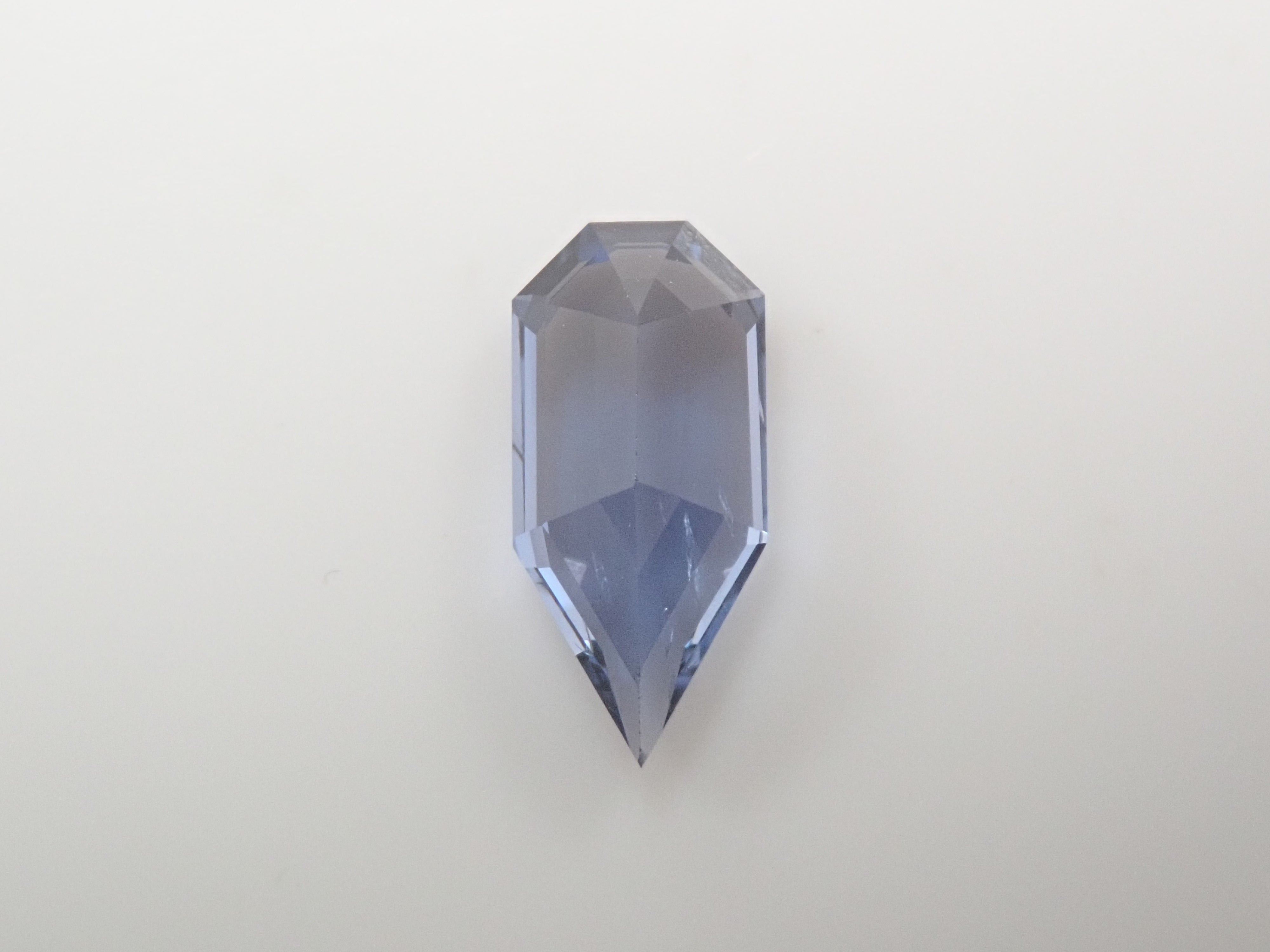 非加熱コバルトスピネル(コバルトブルースピネル) 0.740ctルース(シールドカット) GIA