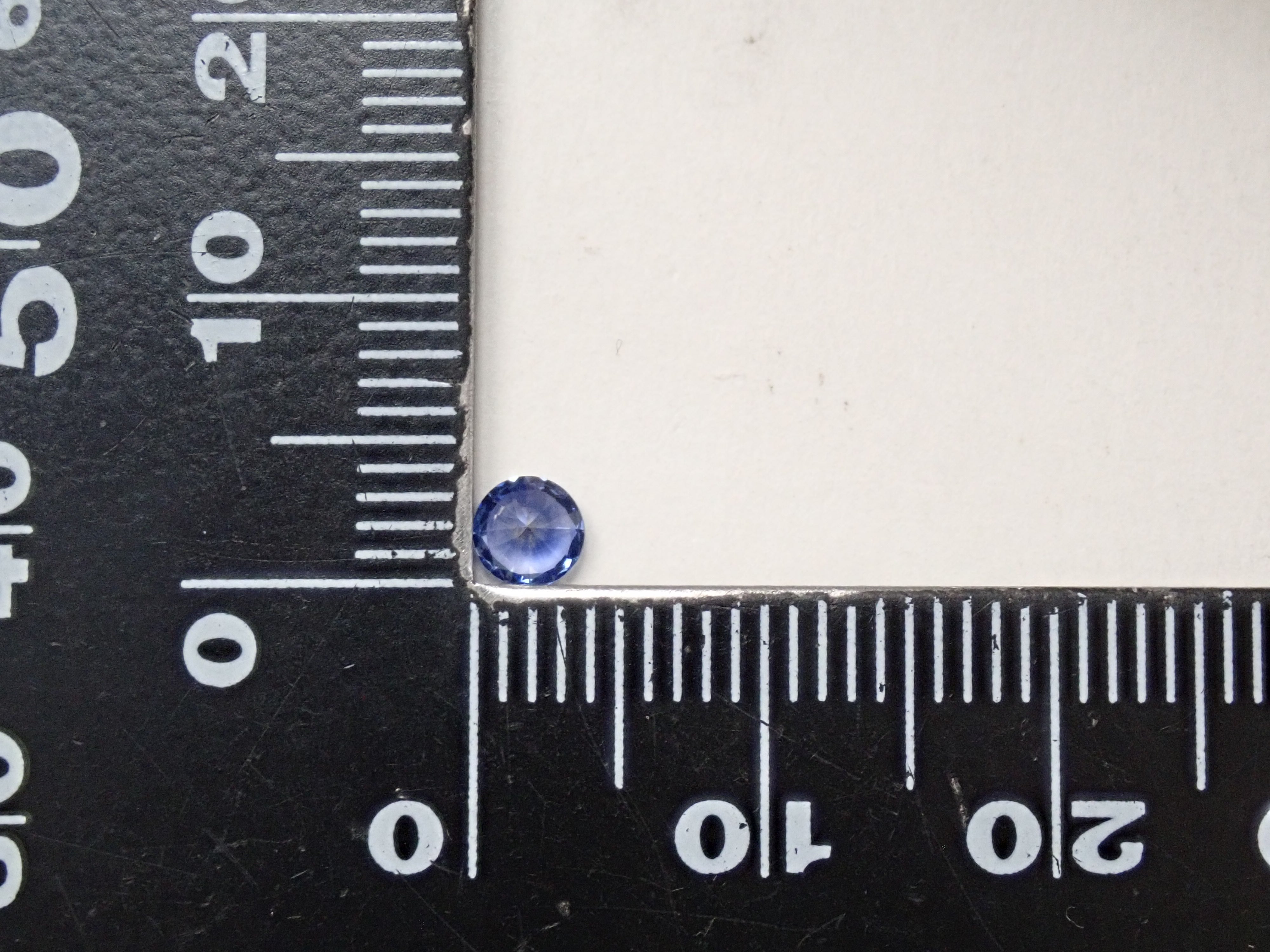ブルーサファイア 3.9mm/0.280ctルース