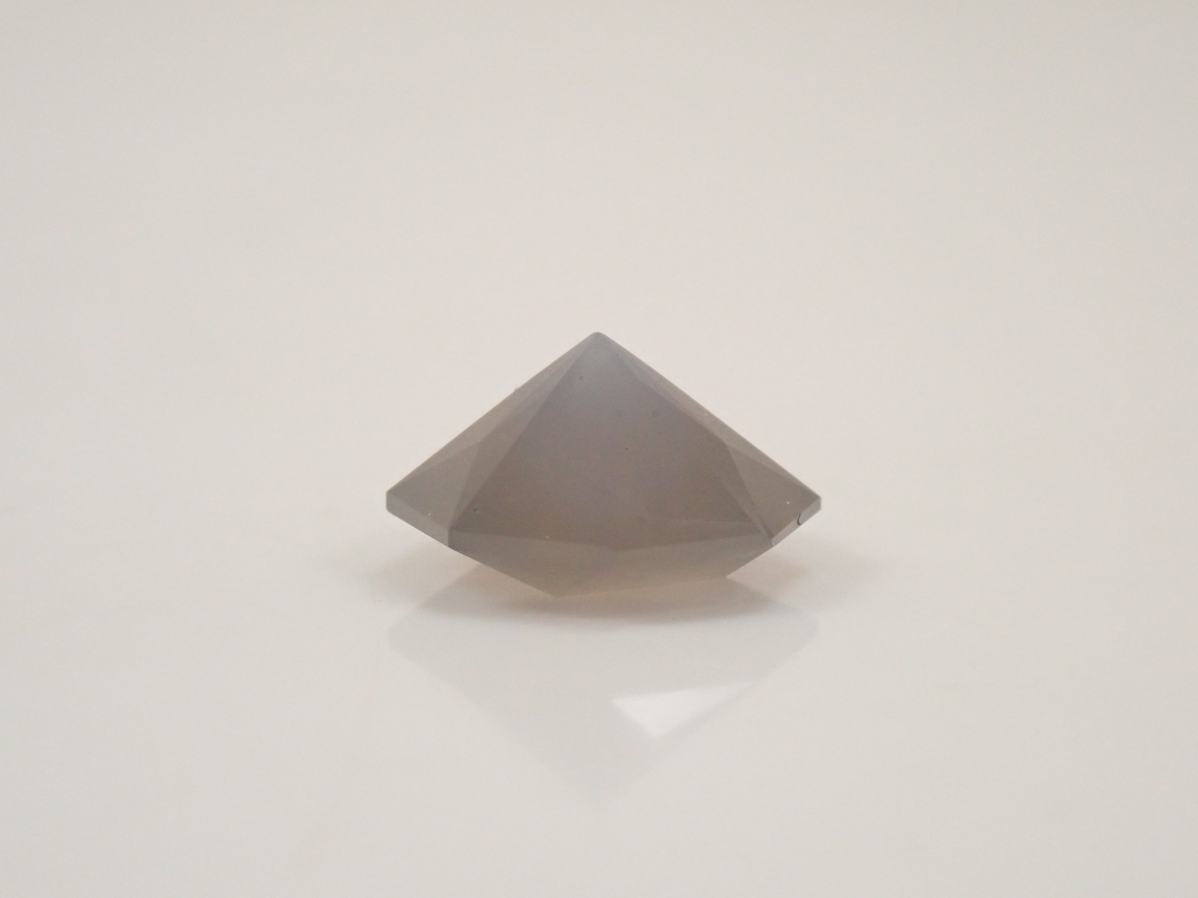 【12562104掲載】ブラックムーンストーン 1.871ctルース