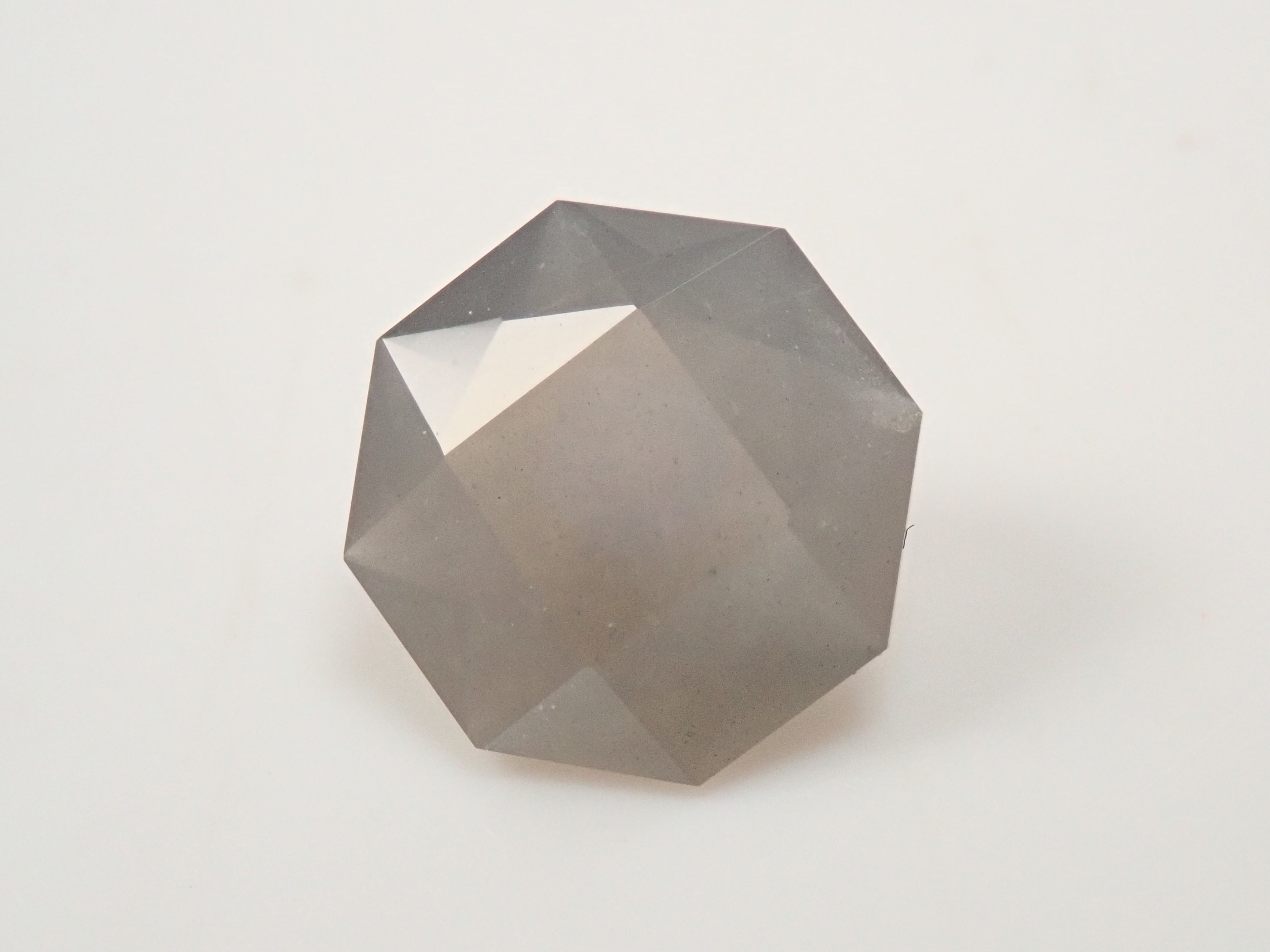 【12562104掲載】ブラックムーンストーン 1.871ctルース