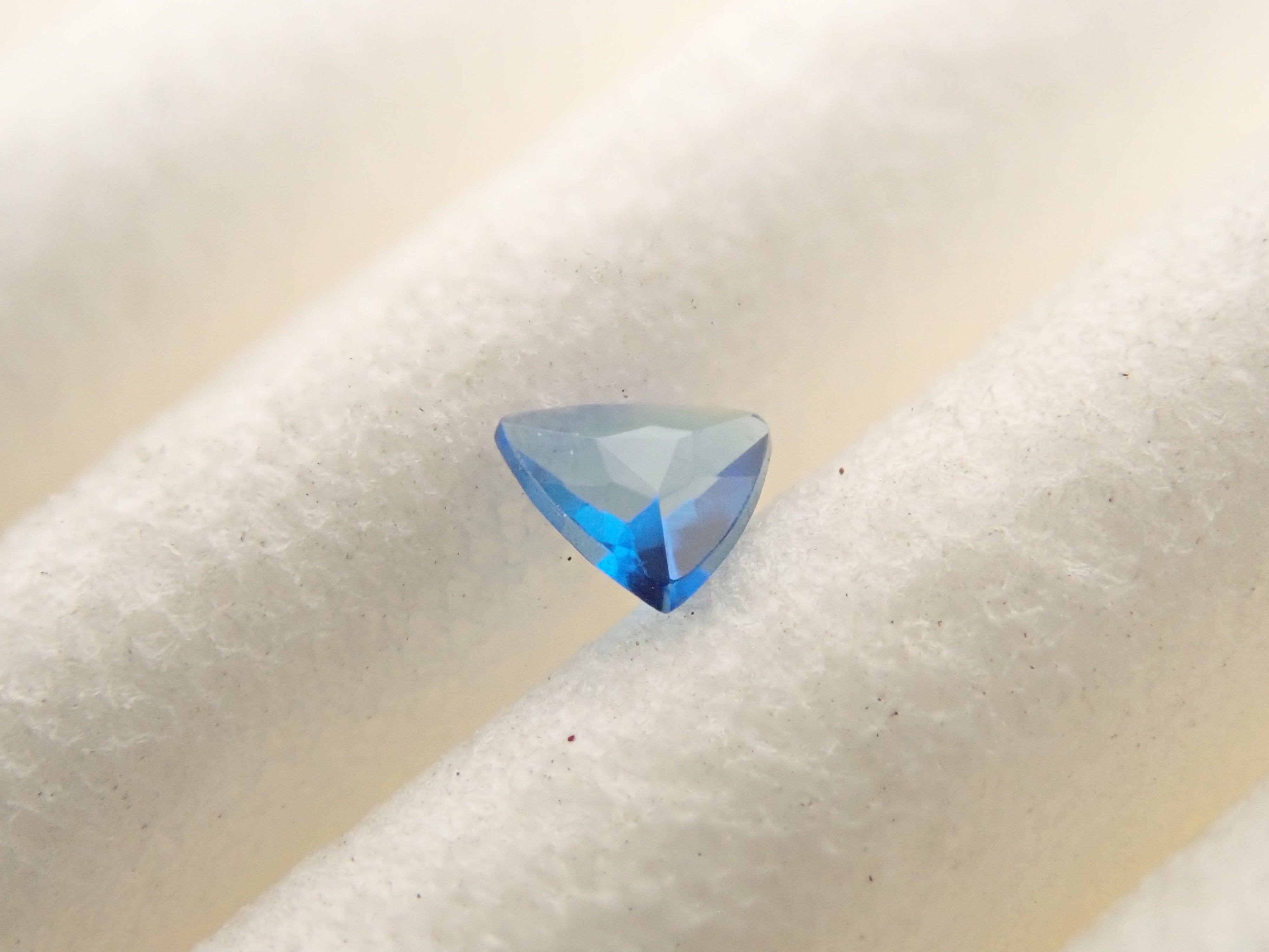 【12562387掲載】ラズライト(天藍石) 0.030ctルース