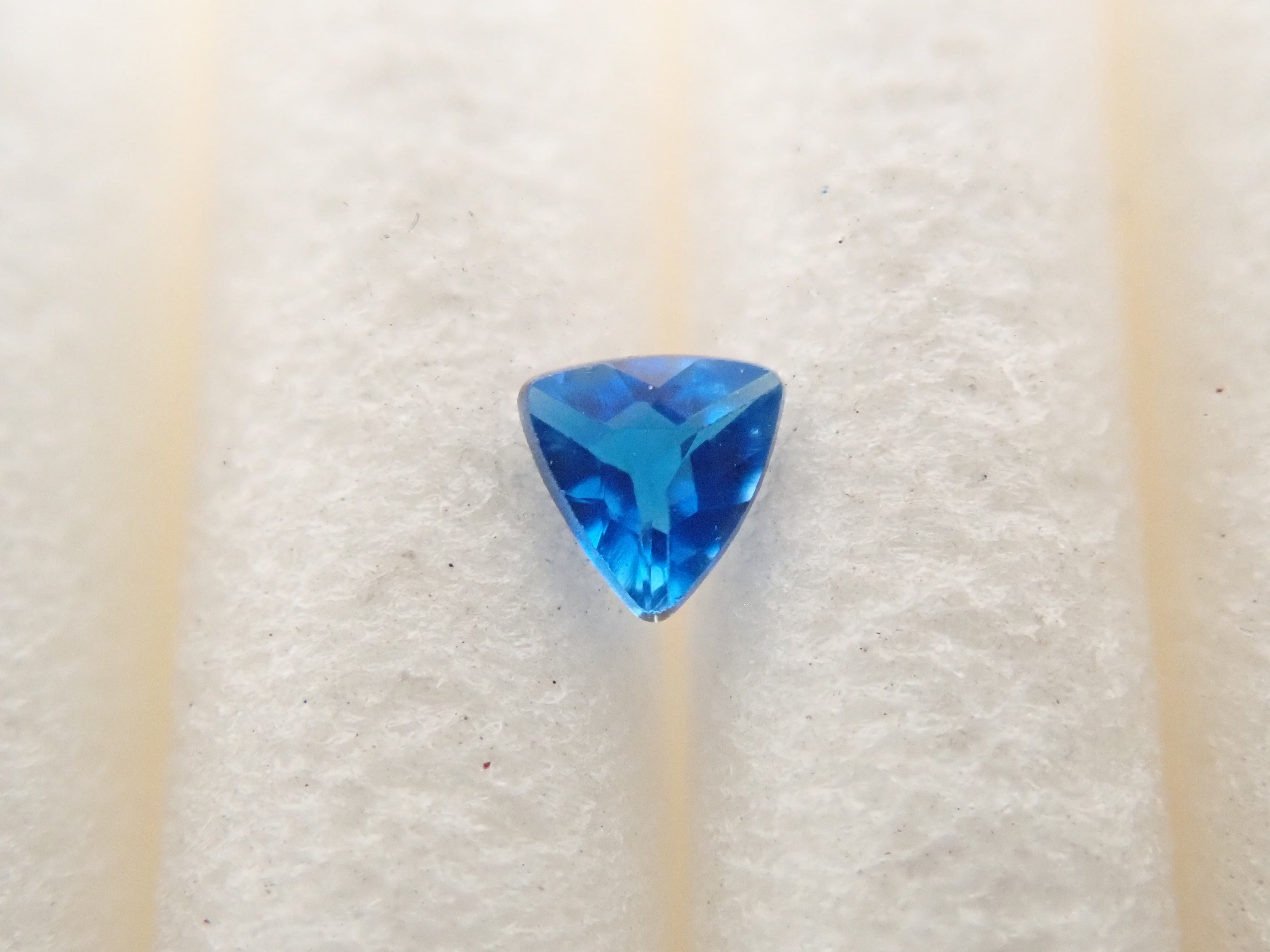 【12562388掲載】ラズライト(天藍石) 0.035ctルース