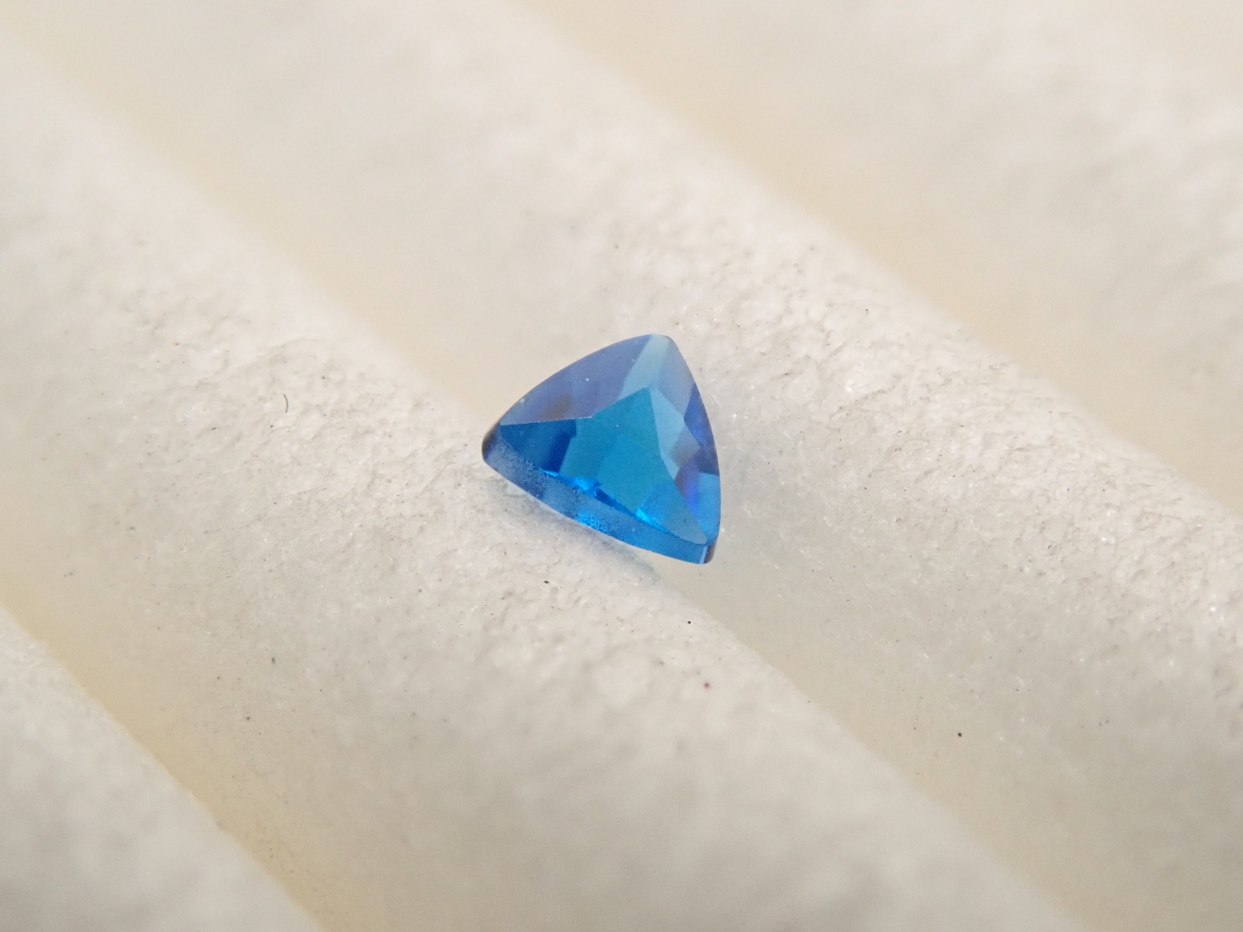 【12562388掲載】ラズライト(天藍石) 0.035ctルース