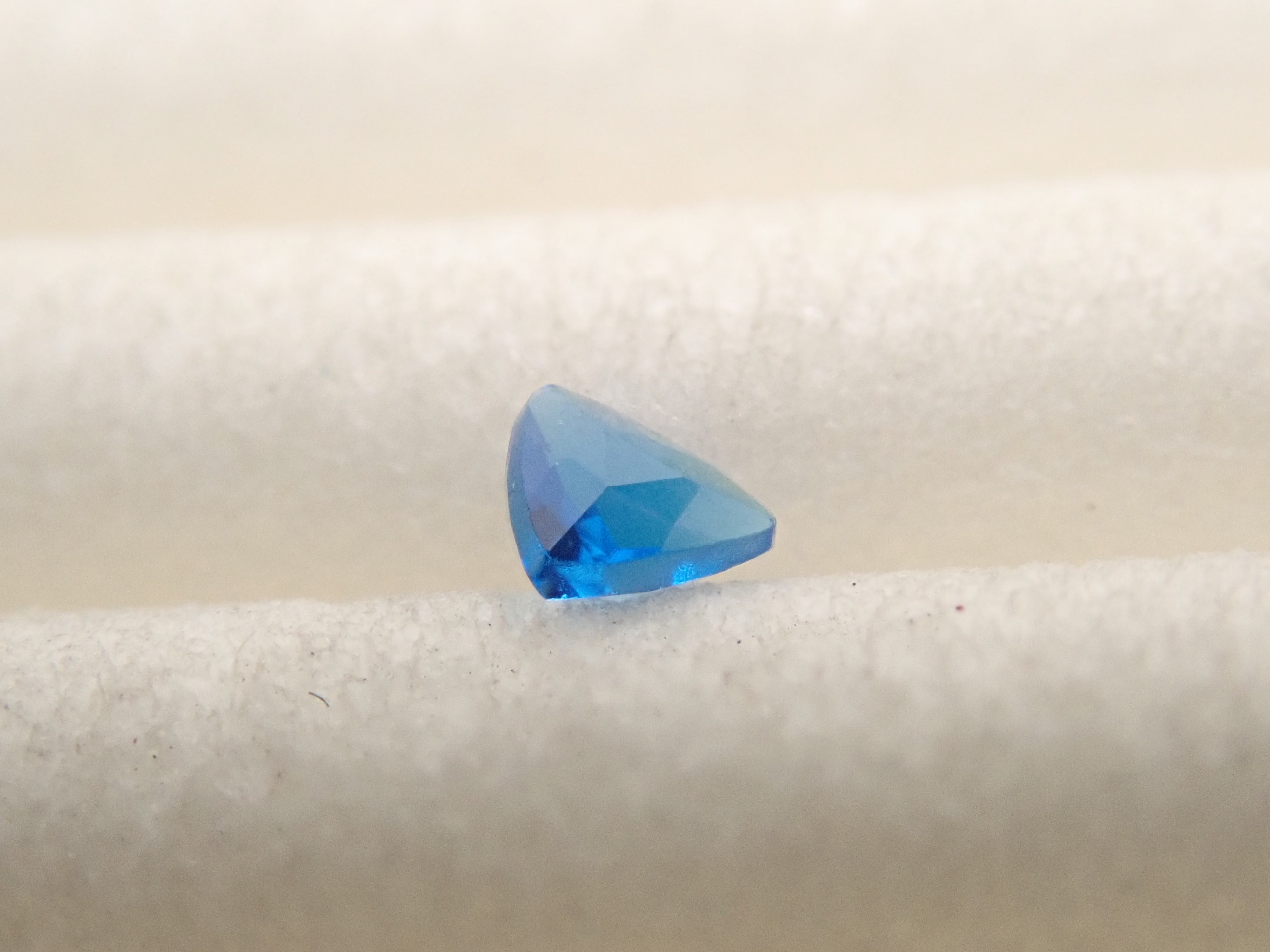 【12562388掲載】ラズライト(天藍石) 0.035ctルース