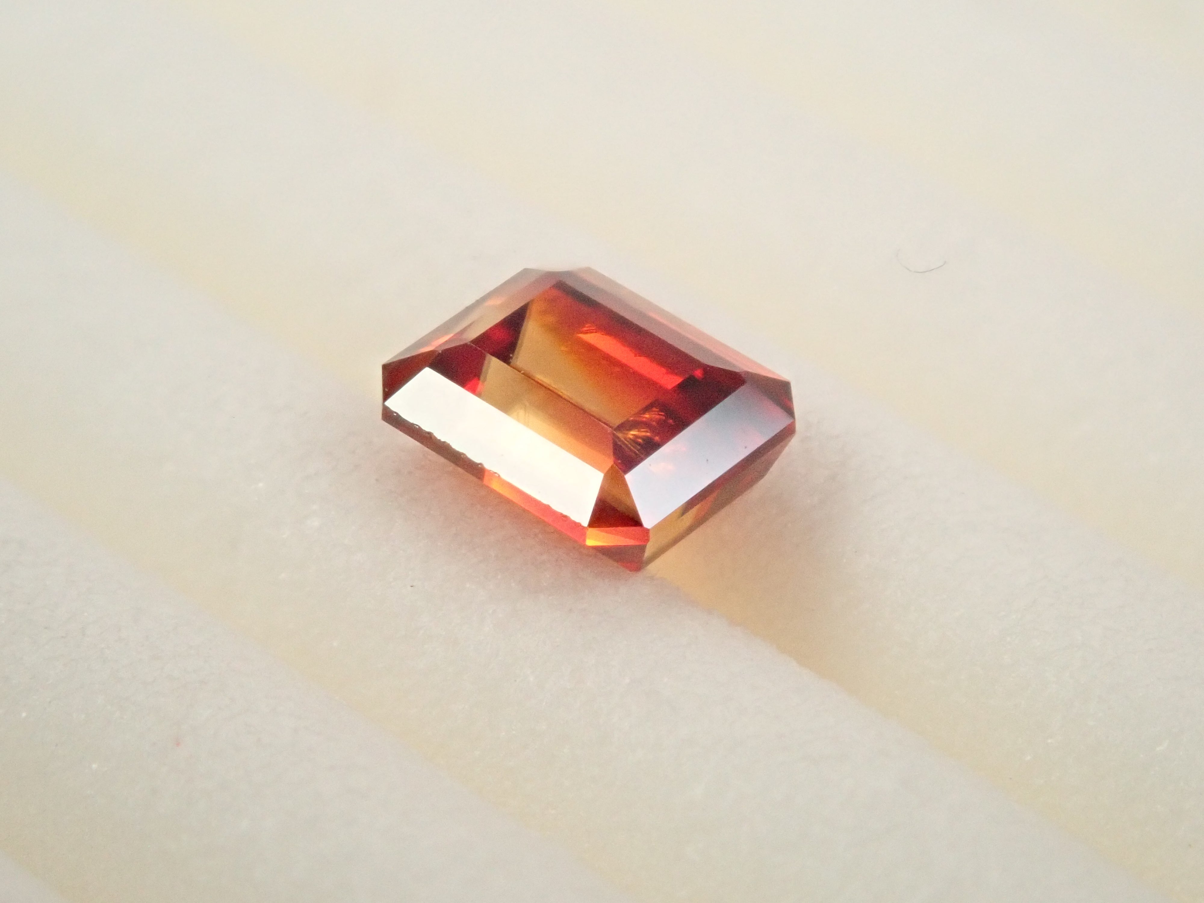 【12562588掲載】キャシテライト 0.868ctルース