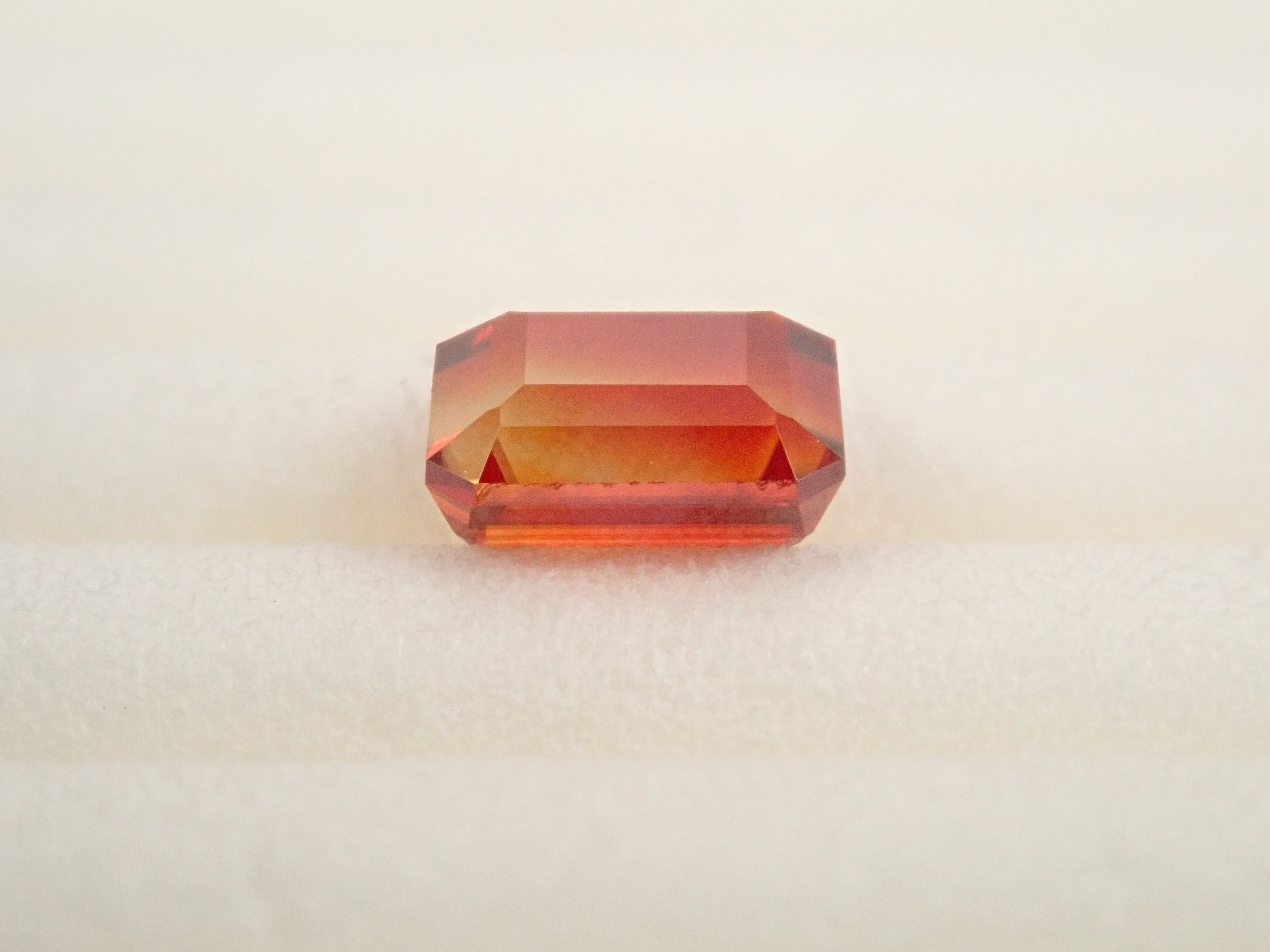 【12562588掲載】キャシテライト 0.868ctルース