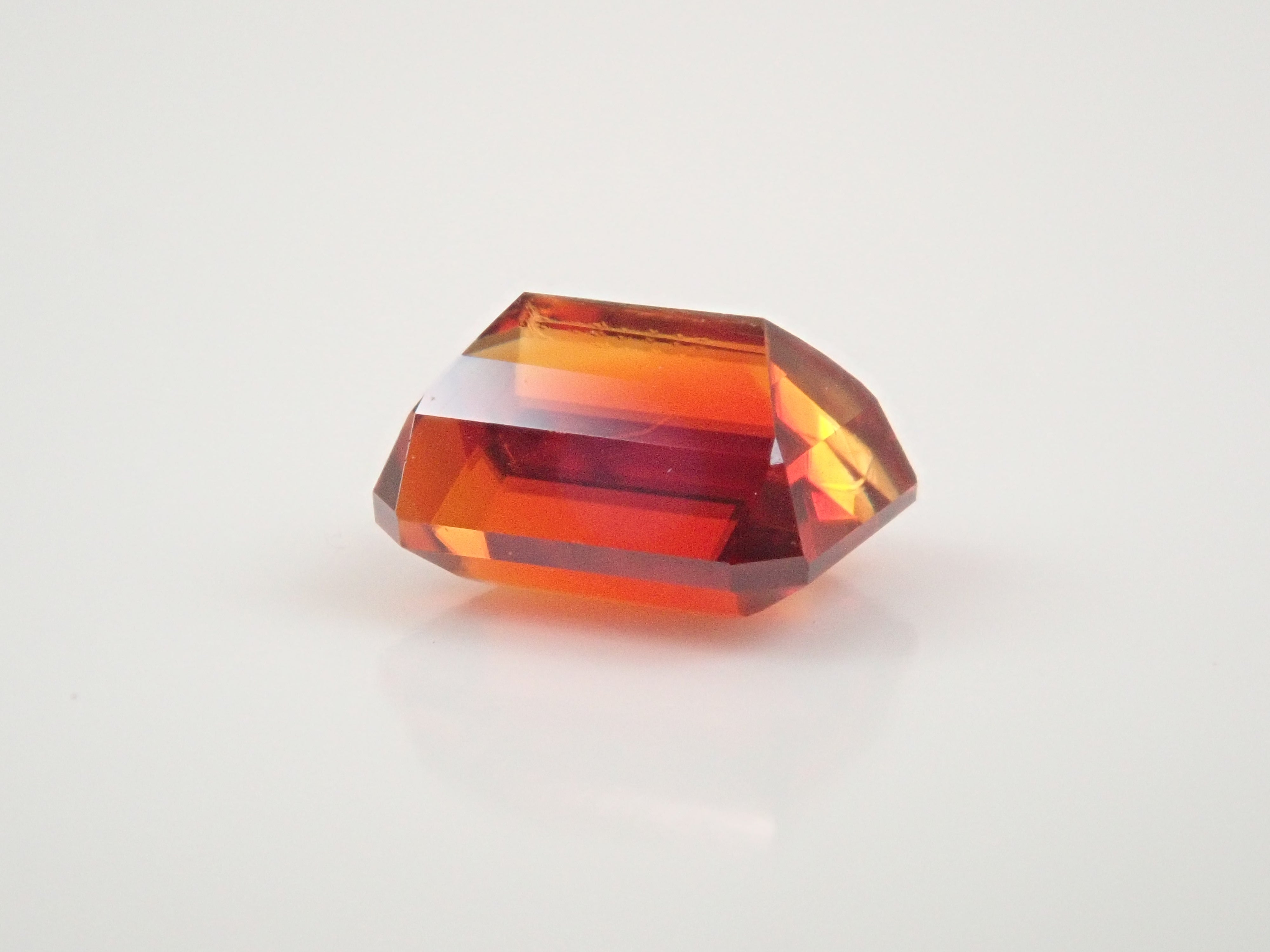 【12562588掲載】キャシテライト 0.868ctルース