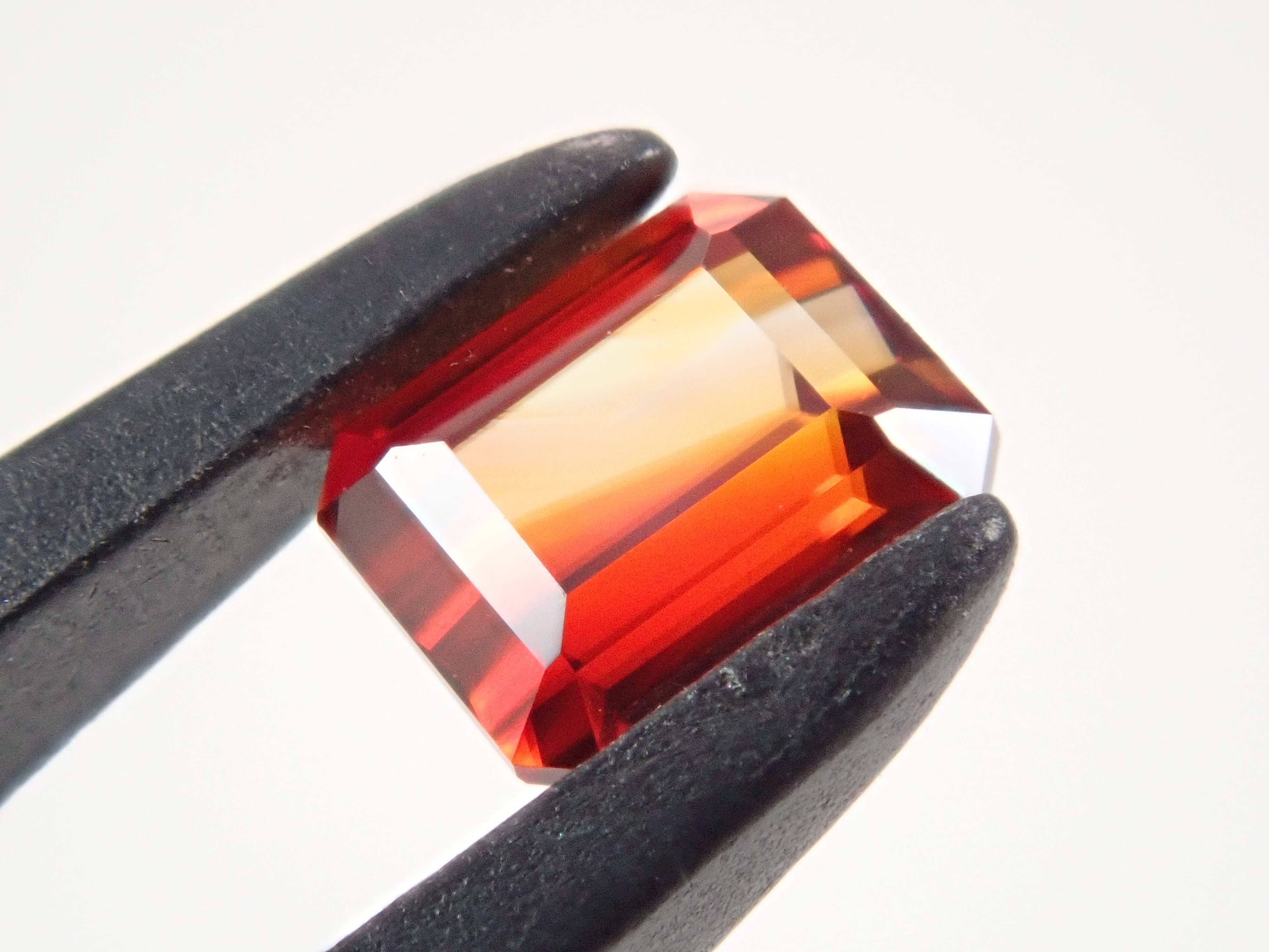 【12562588掲載】キャシテライト 0.868ctルース