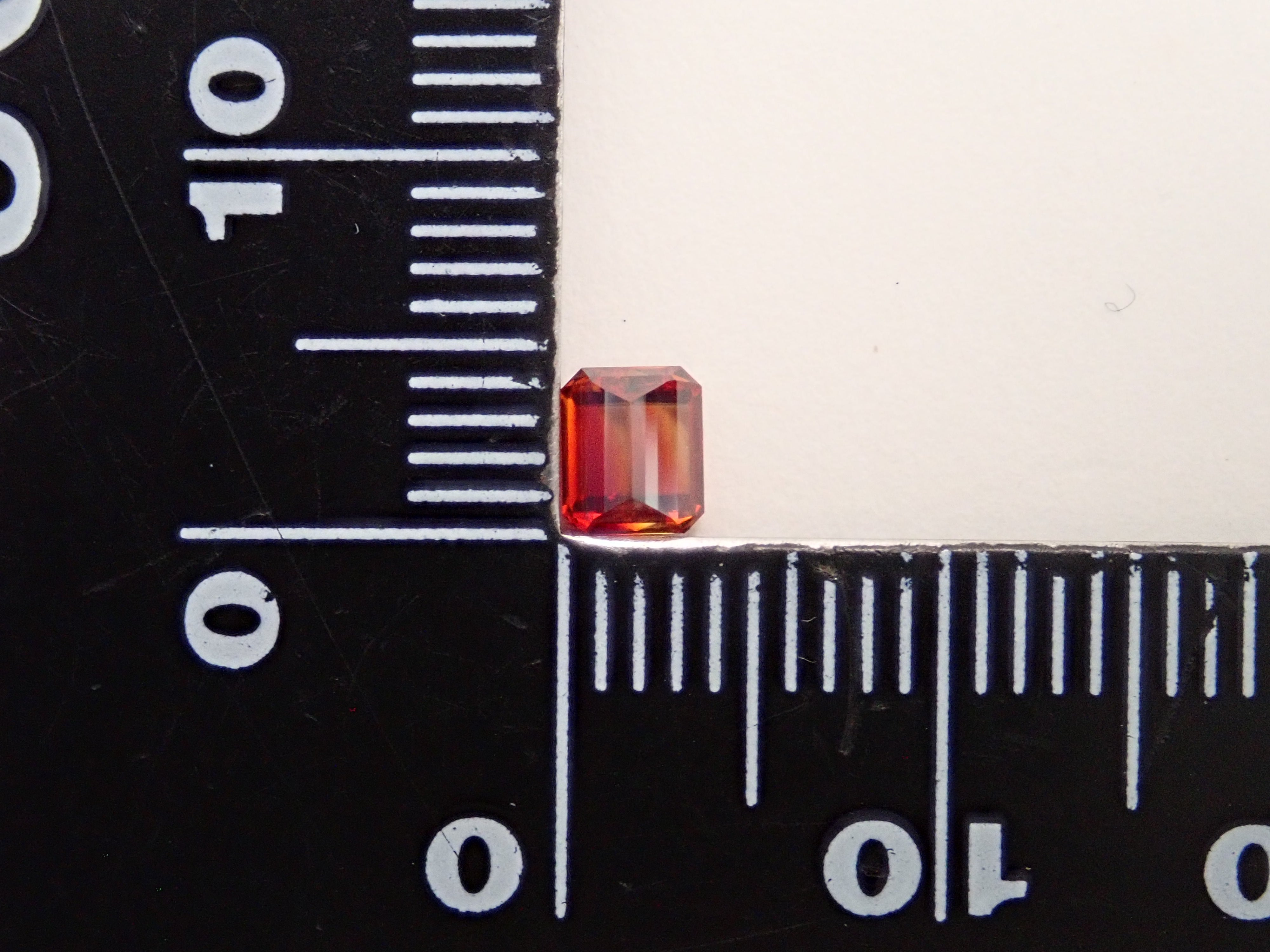 【12562588掲載】キャシテライト 0.868ctルース