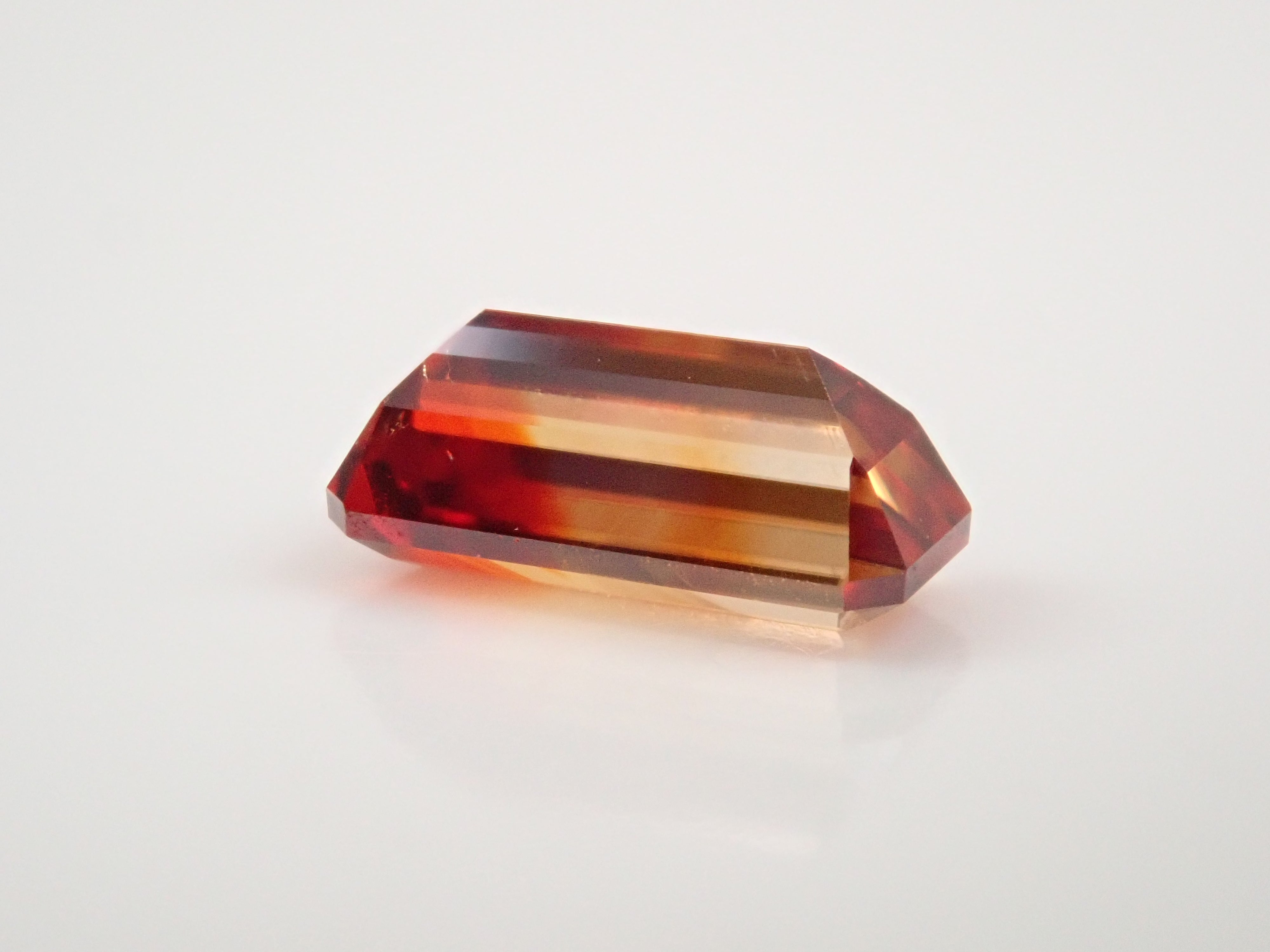 【12562589掲載】キャシテライト 1.069ctルース