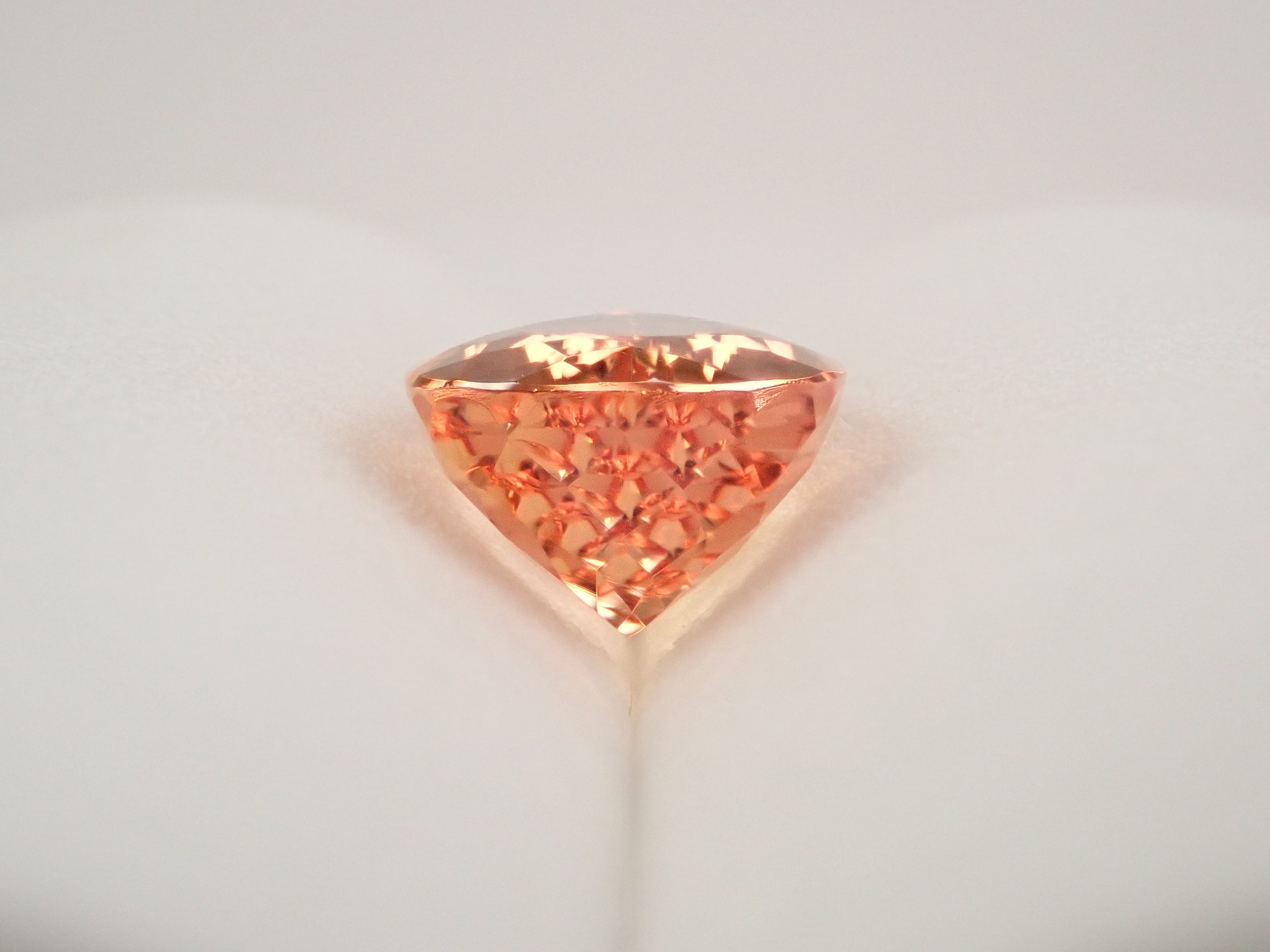 【12562595掲載】ブラジル産インペリアルトパーズ 3.999ctルース