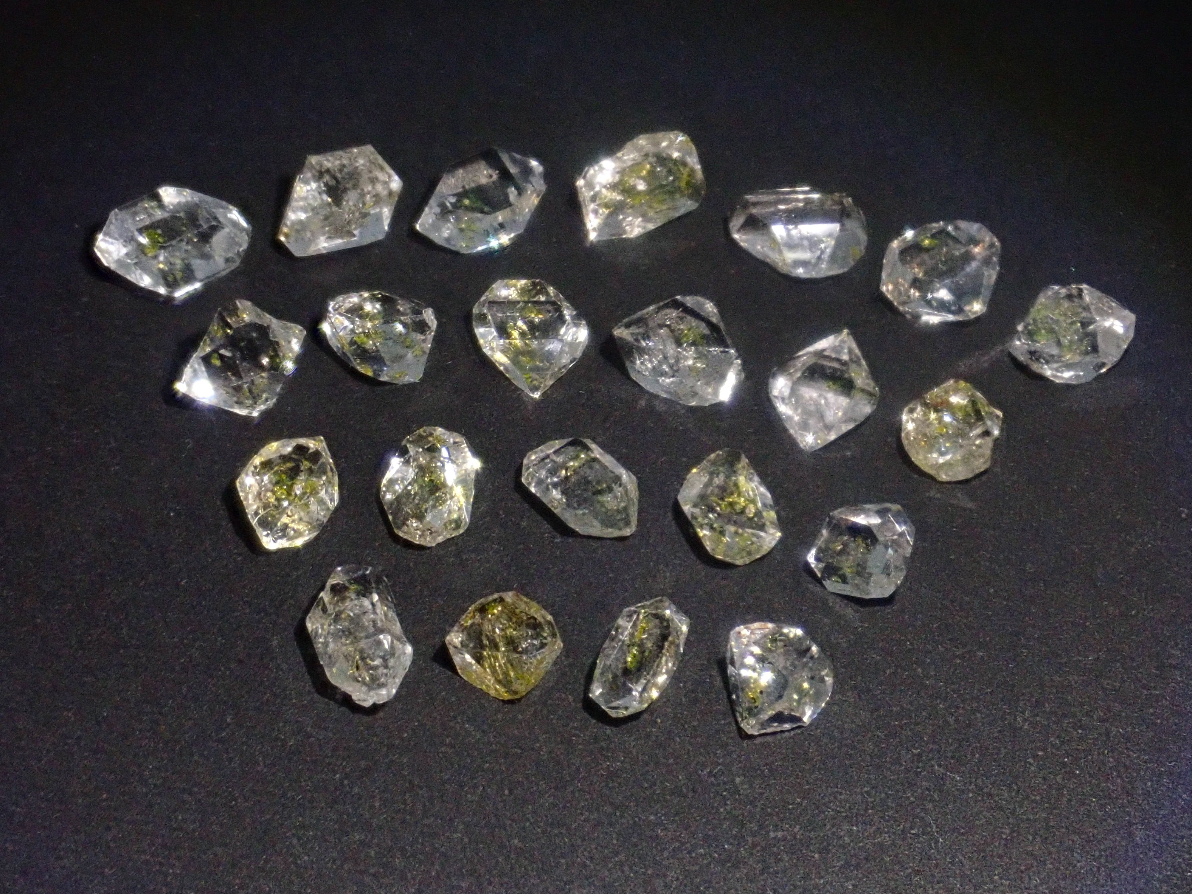 巴基斯坦油浸石英石1塊《多買有折扣》