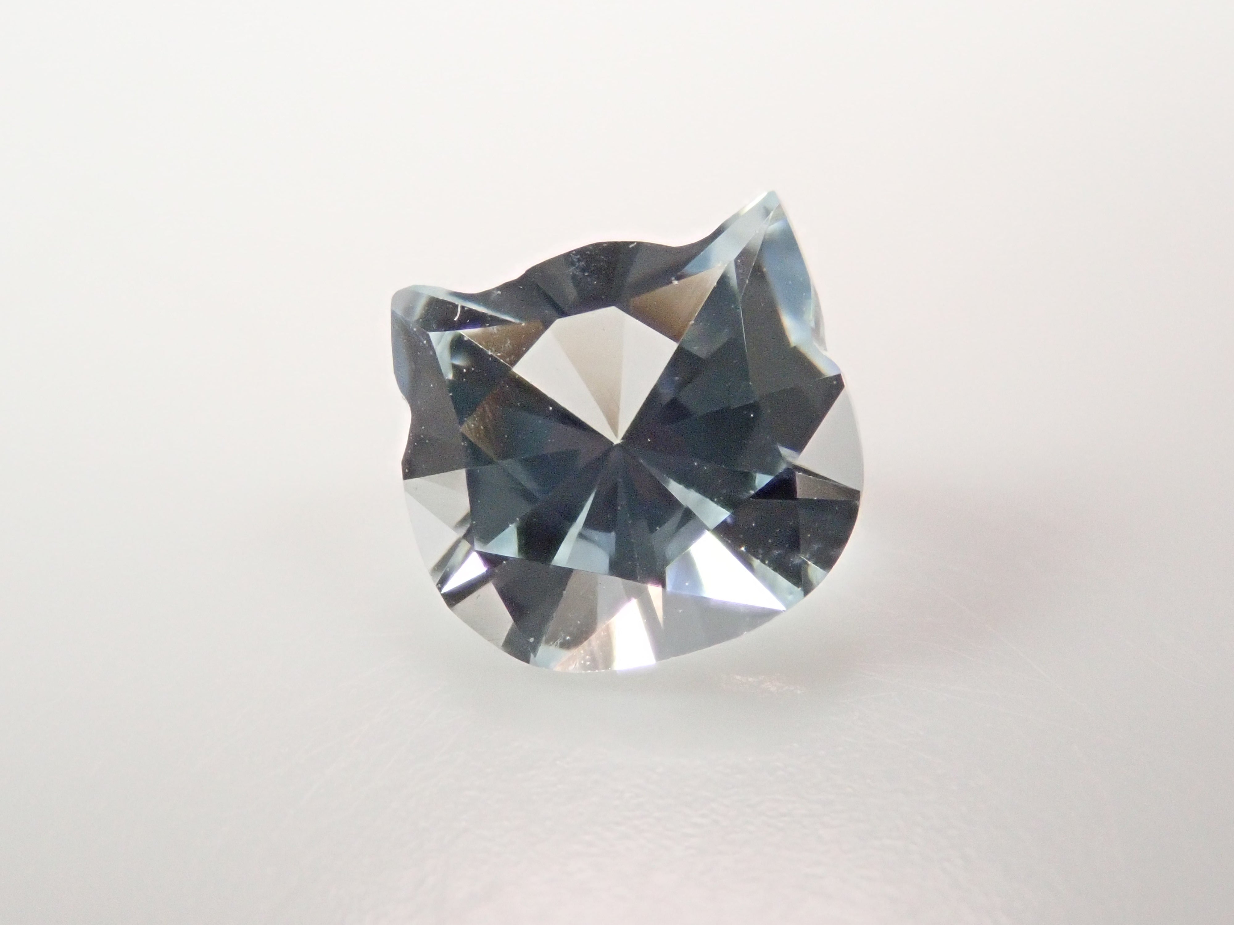 【12562505掲載】モザンビーク産アクアマリン 0.888ctルース