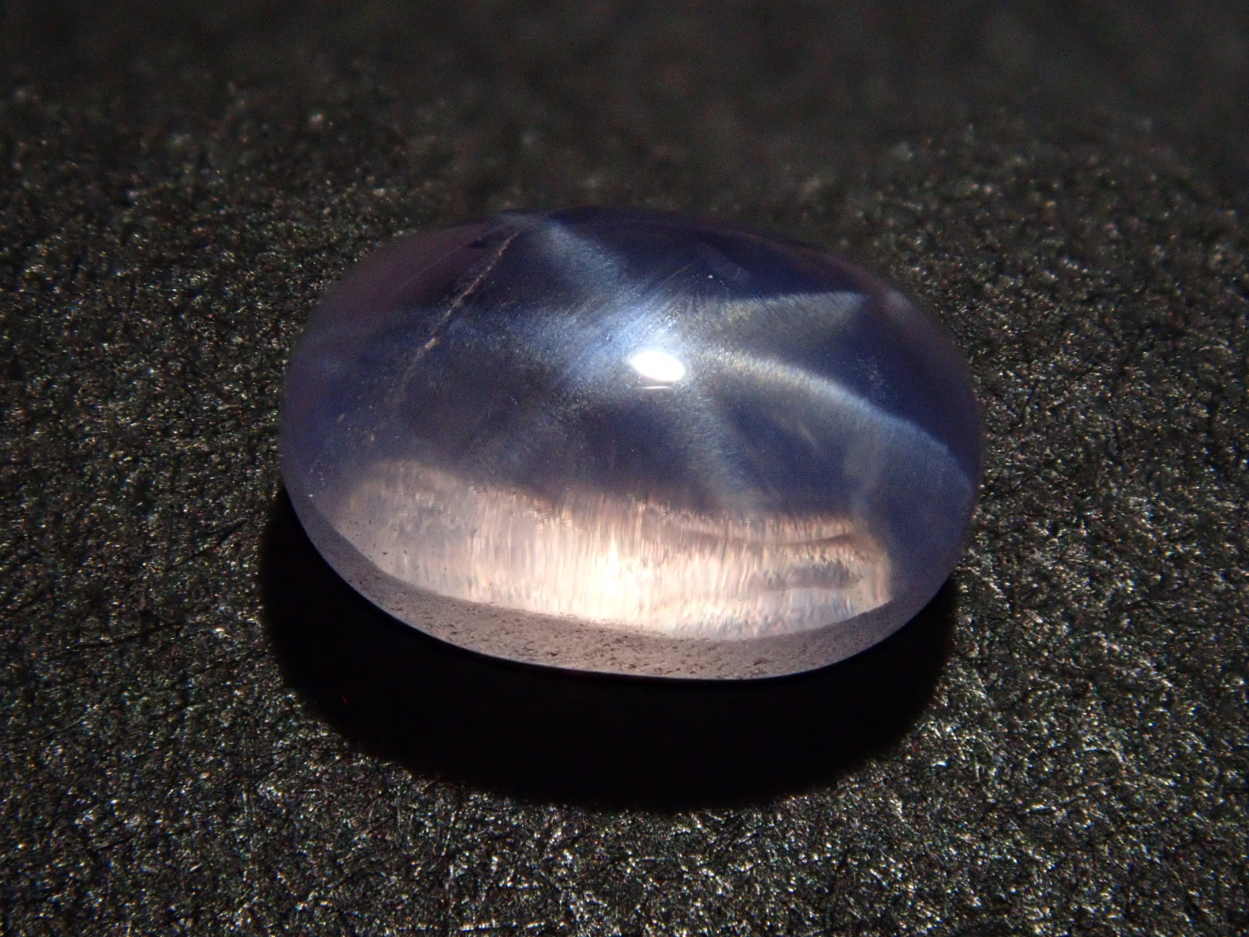 【12562507掲載】スリランカ産非加熱スターサファイア 0.961ctルース