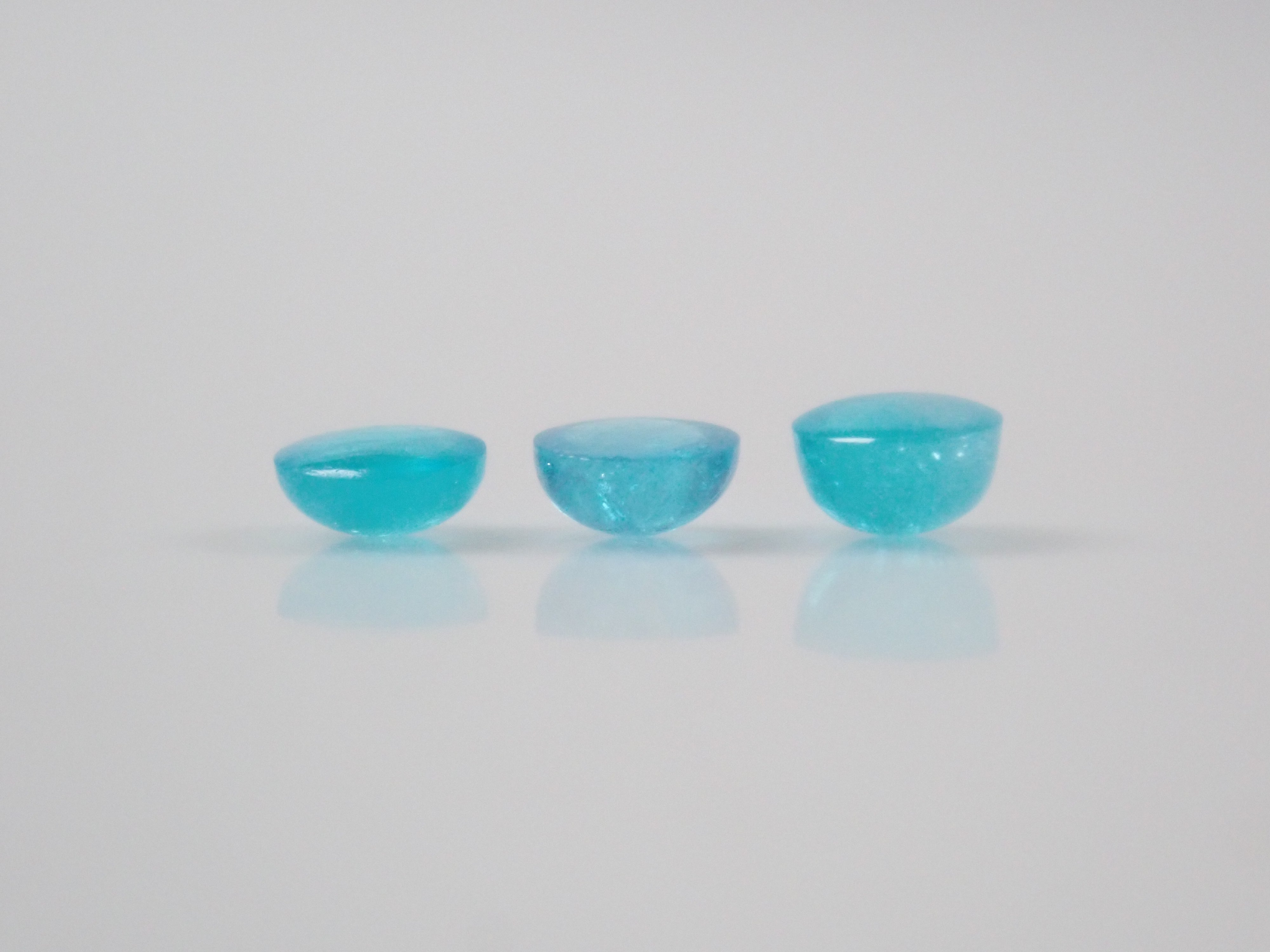 巴西帕拉伊巴碧璽(凸面切割,約2.2毫米)1顆裸石(多件購買可享折扣)