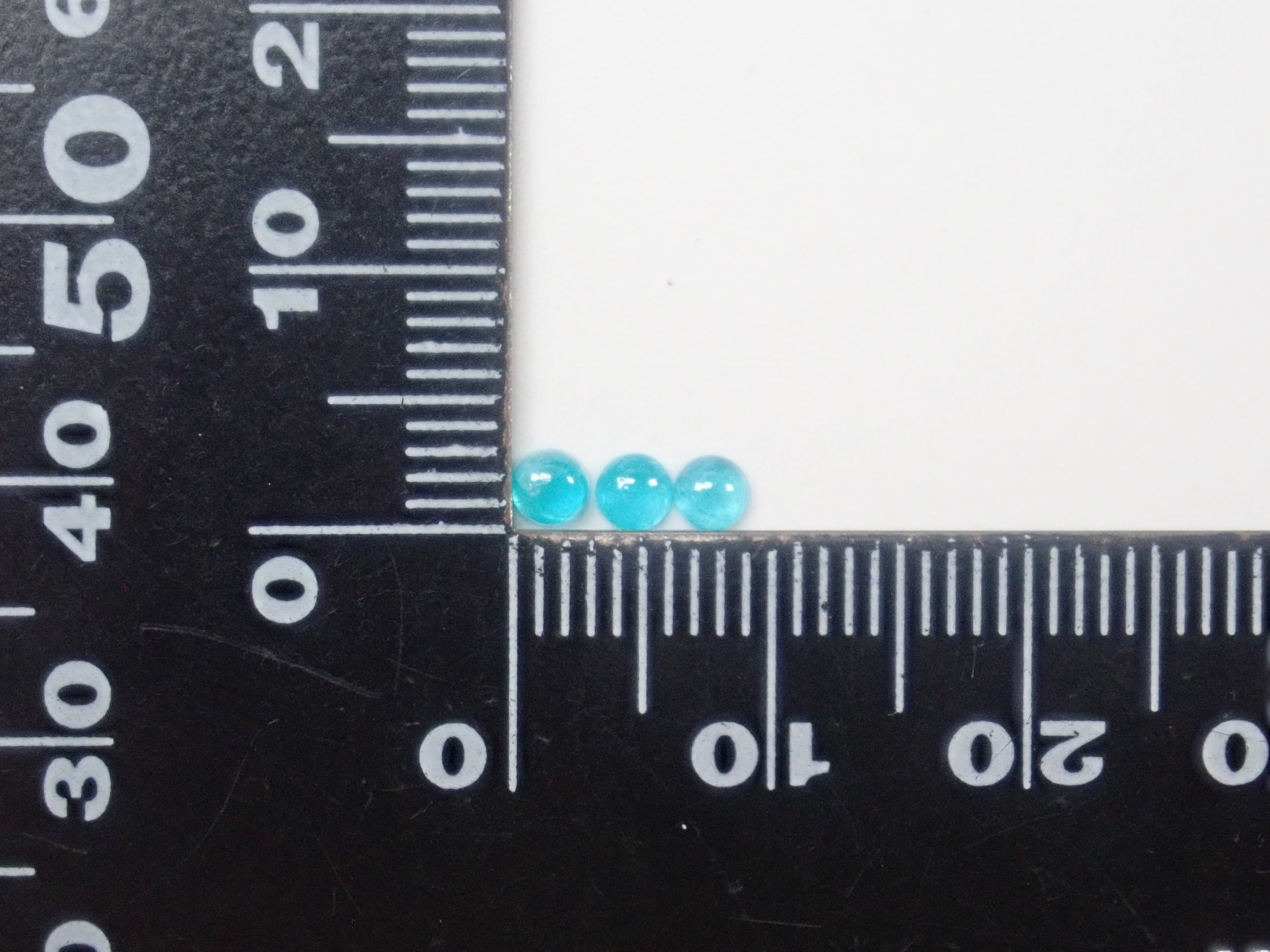 巴西帕拉伊巴碧璽(凸面切割,約2.2毫米)1顆裸石(多件購買可享折扣)