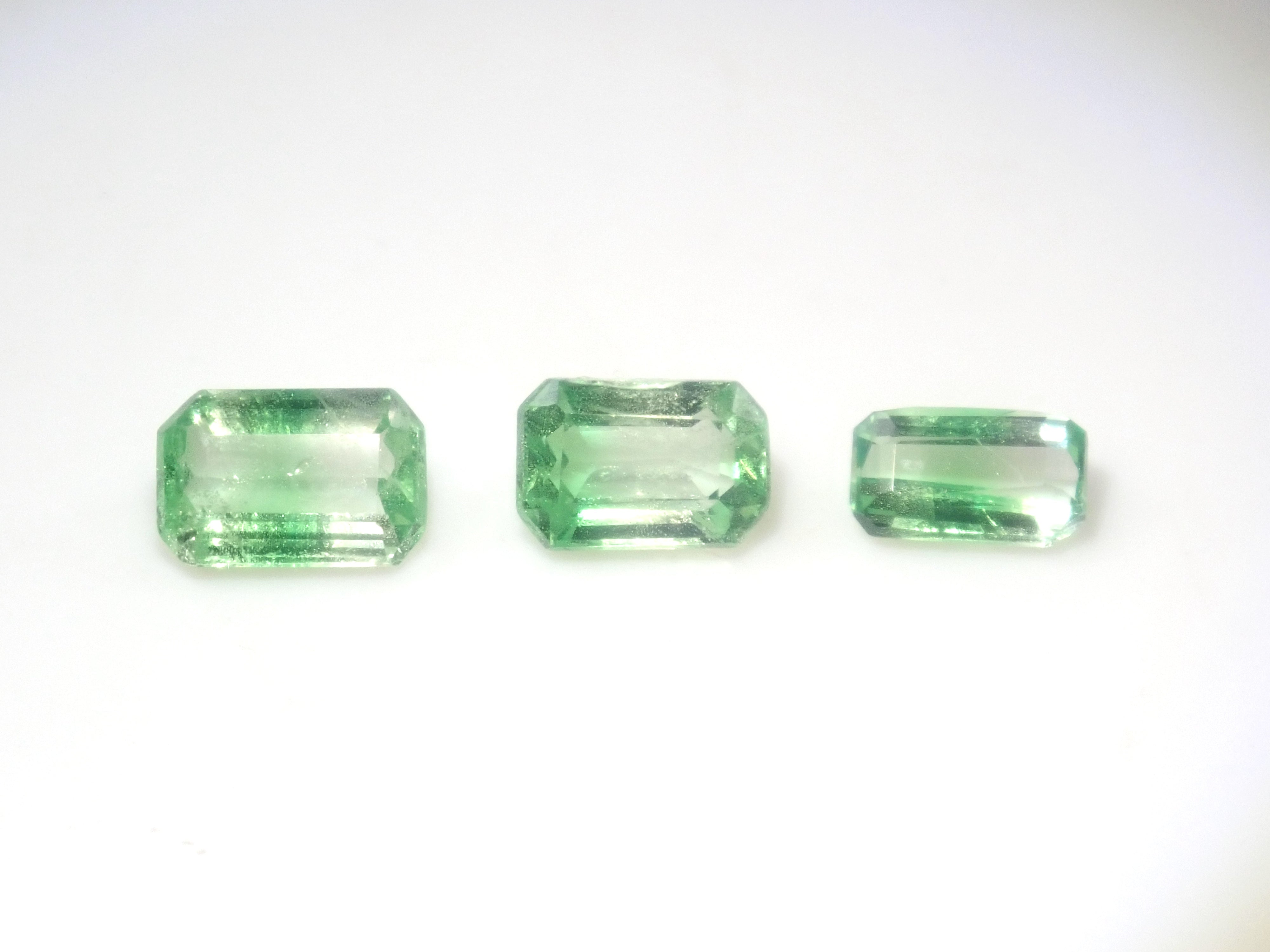 【4/17 22時販売】《限定15石》ツーソンジェムガチャ💎ベニトアイト、イタリア産リューサイト、パキスタン産ラズライトなど《複数購入割引有》