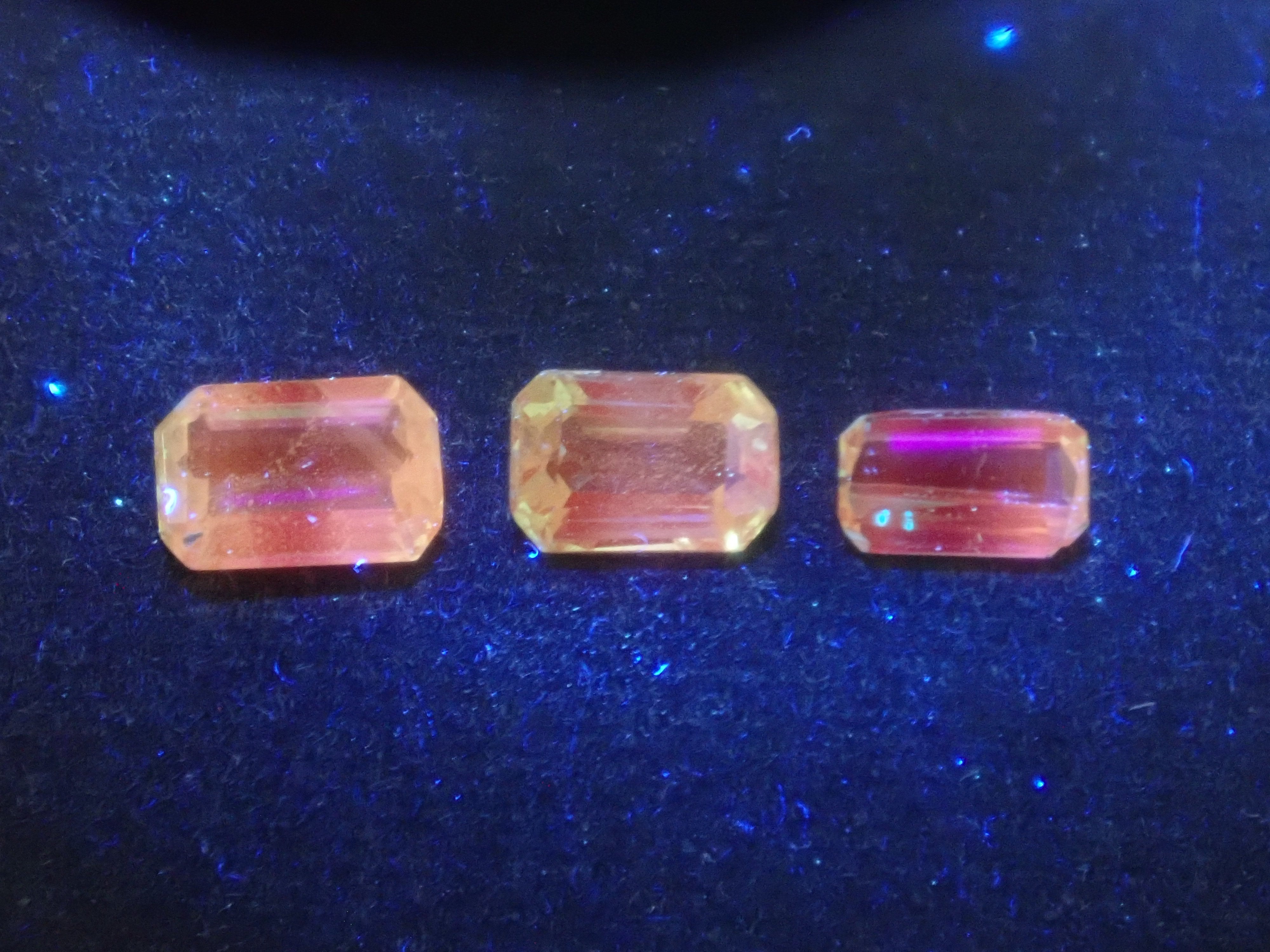 【4/17 22時販売】《限定15石》ツーソンジェムガチャ💎ベニトアイト、イタリア産リューサイト、パキスタン産ラズライトなど《複数購入割引有》