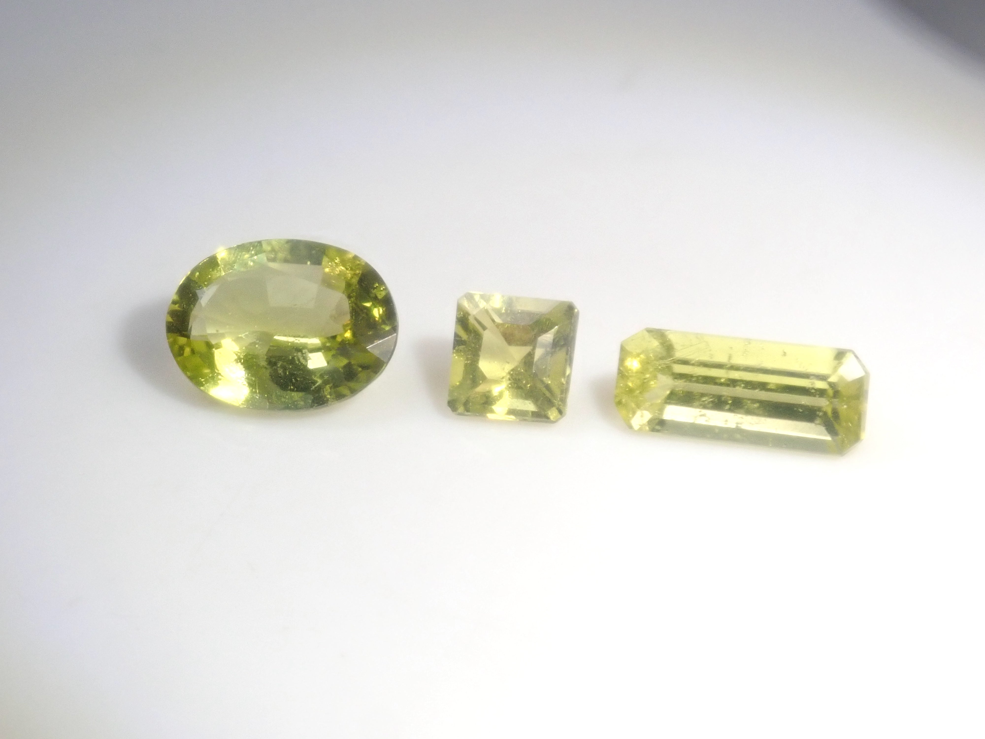 【4/17 22時販売】《限定15石》ツーソンジェムガチャ💎ベニトアイト、イタリア産リューサイト、パキスタン産ラズライトなど《複数購入割引有》