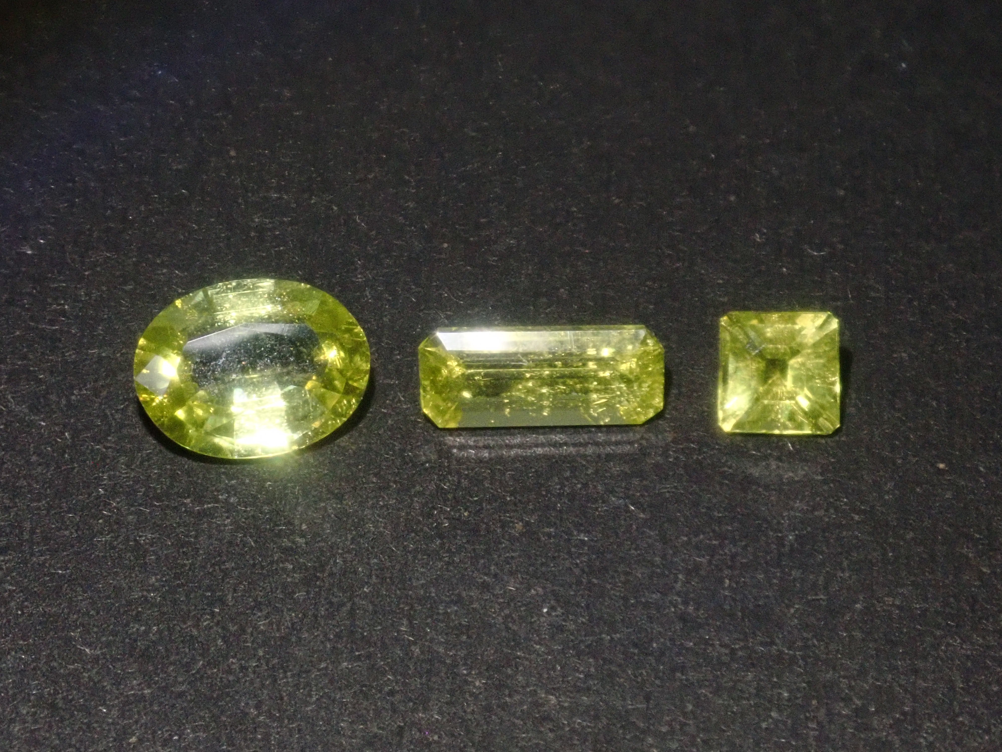 【4/17 22時販売】《限定15石》ツーソンジェムガチャ💎ベニトアイト、イタリア産リューサイト、パキスタン産ラズライトなど《複数購入割引有》