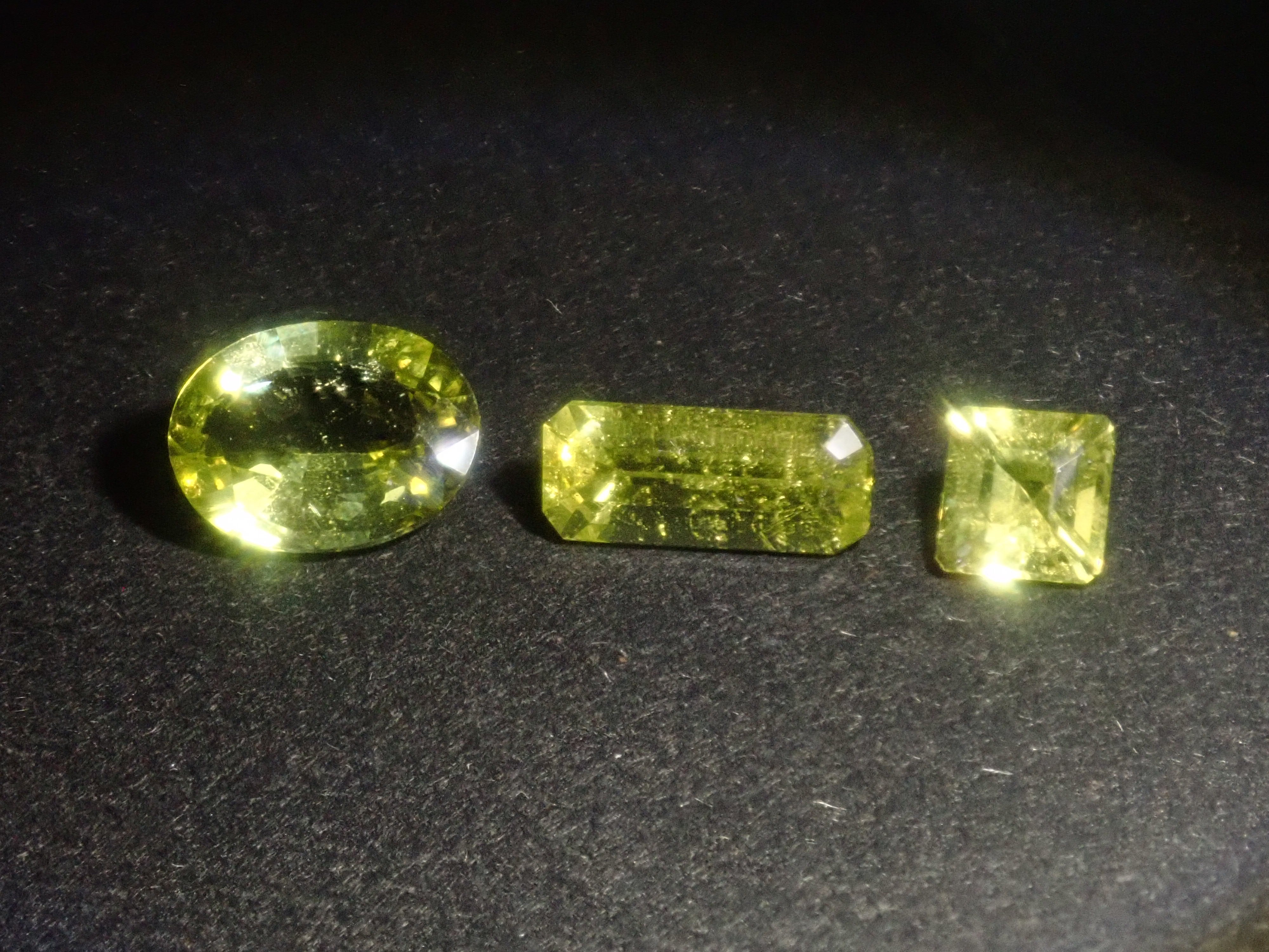 【4/17 22時販売】《限定15石》ツーソンジェムガチャ💎ベニトアイト、イタリア産リューサイト、パキスタン産ラズライトなど《複数購入割引有》